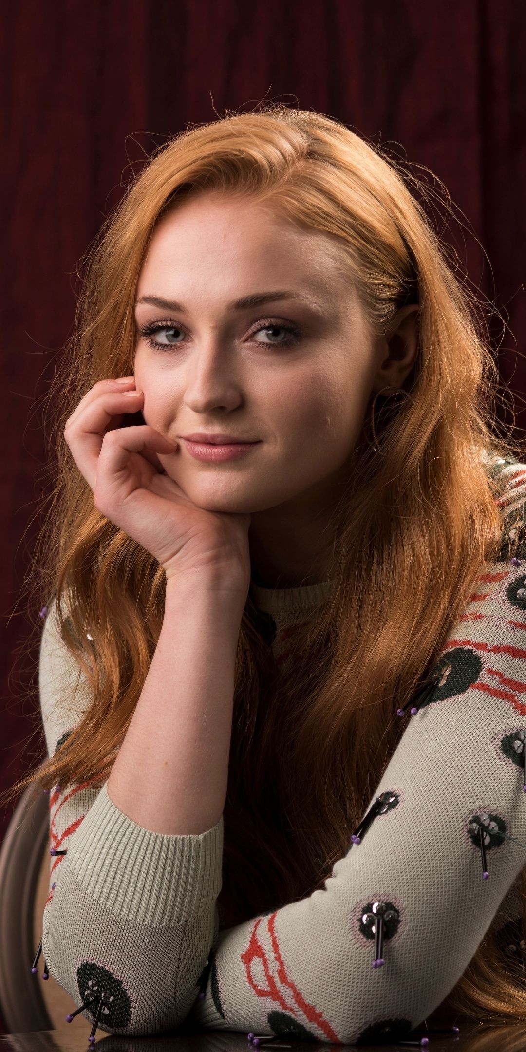 Sophie Turner: Had the first movie role as the lead character in the independent thriller film Another Me in 2013. 1080x2160 HD Background.