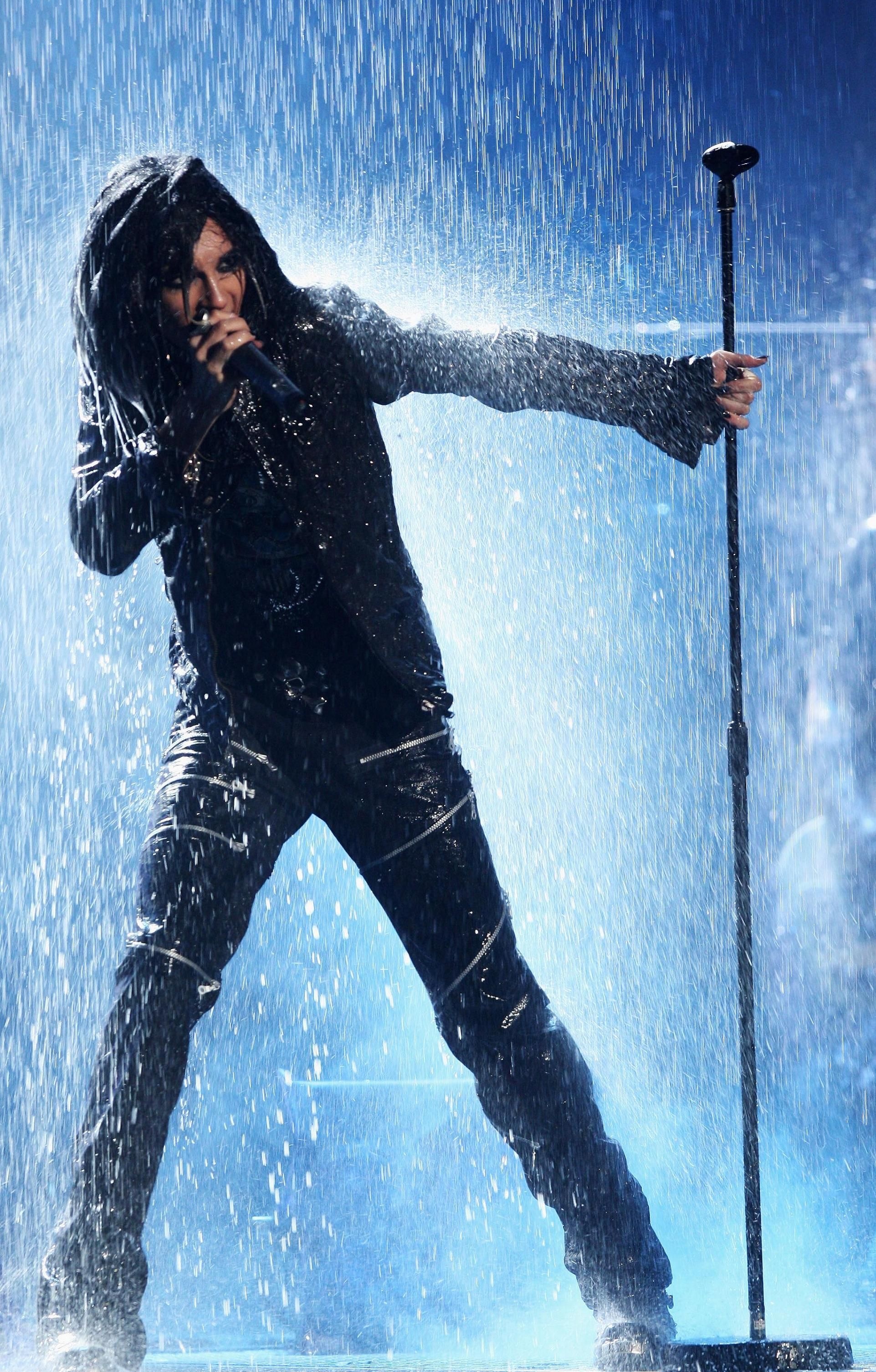 Tokio Hotel: Bill Kaulitz, Known as Billy, A German singer and songwriter. 1930x3010 HD Wallpaper.