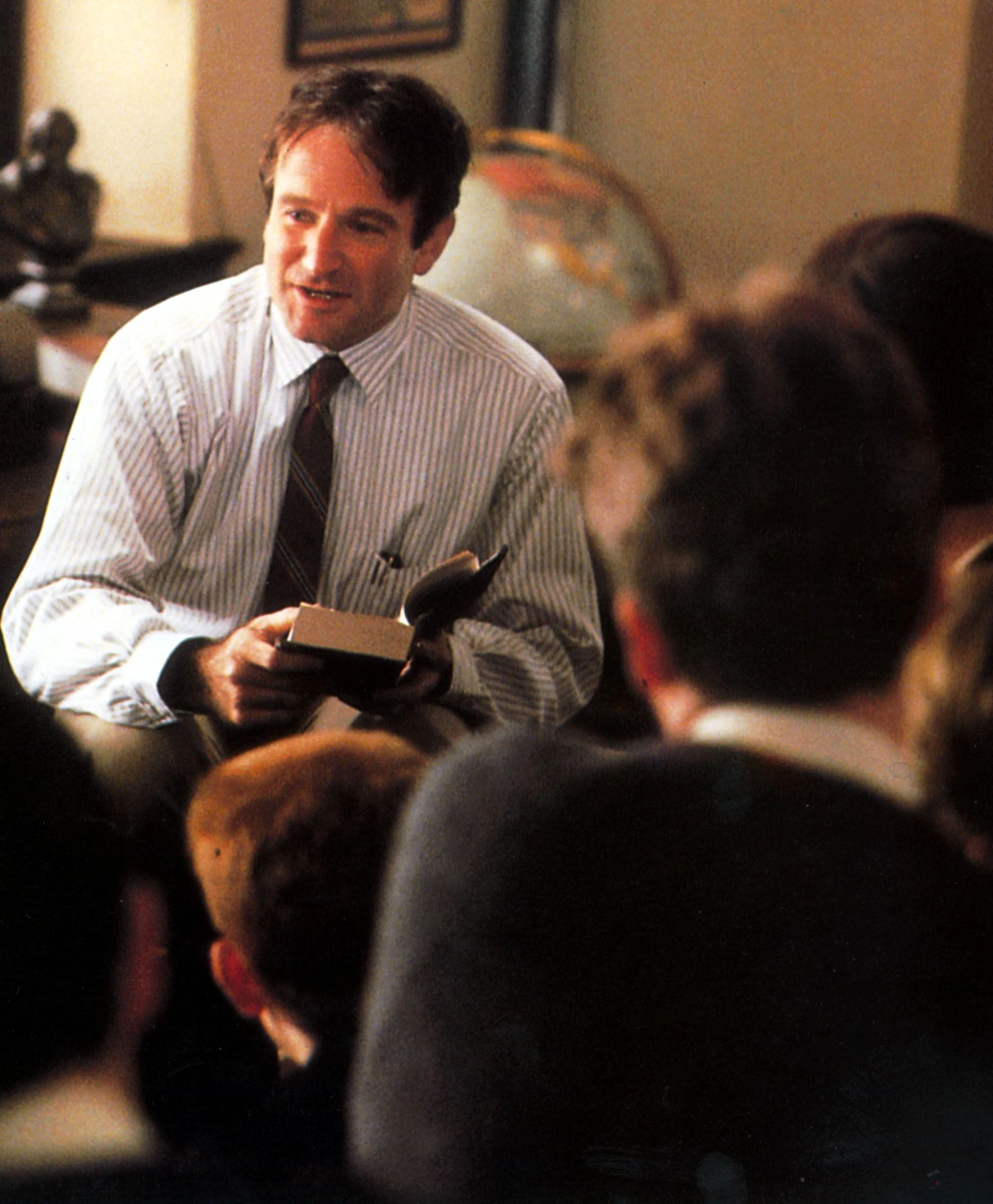 Dead Poets Society: Robin Williams as John Keating, new English teacher. 2010x2440 HD Wallpaper.