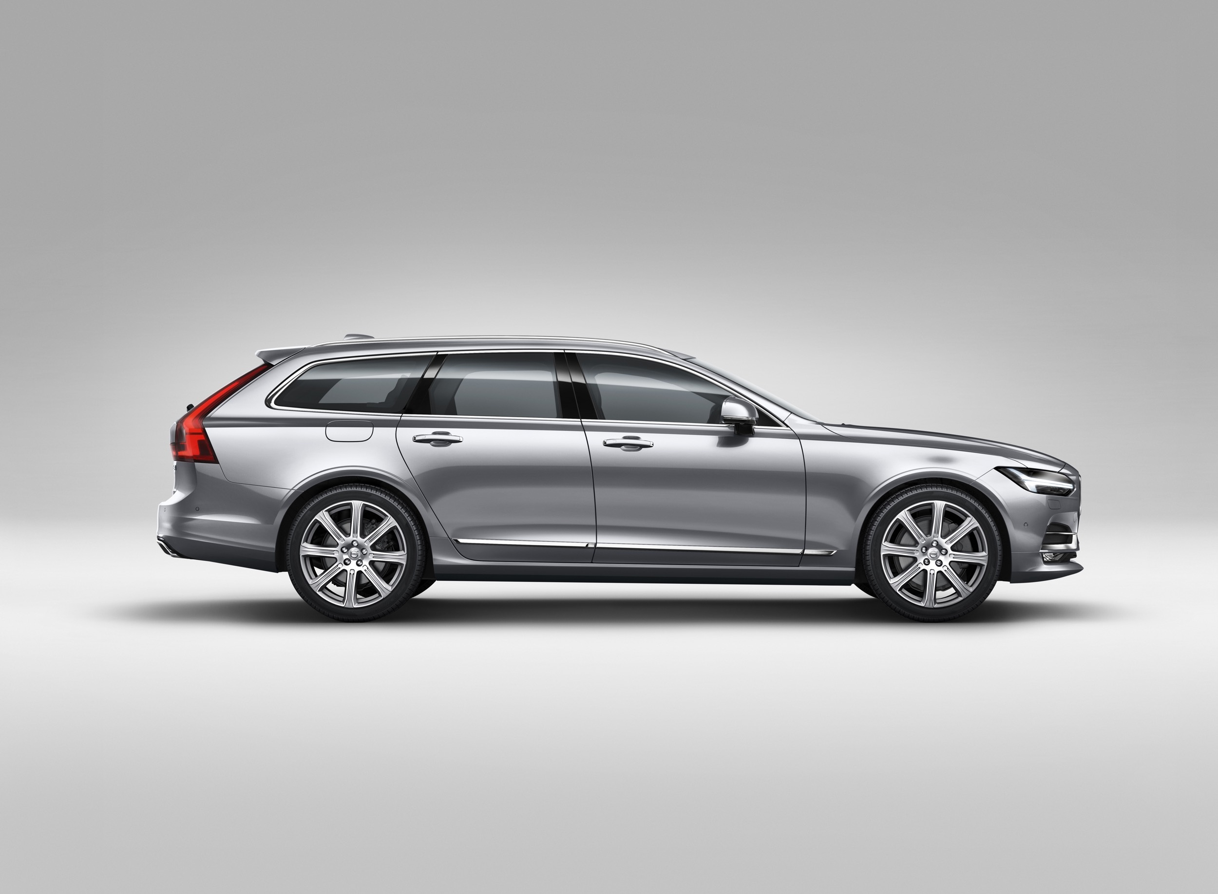 Volvo V90, Radically inspiring, Automotive innovation, Next-generation luxury, 2500x1840 HD Desktop