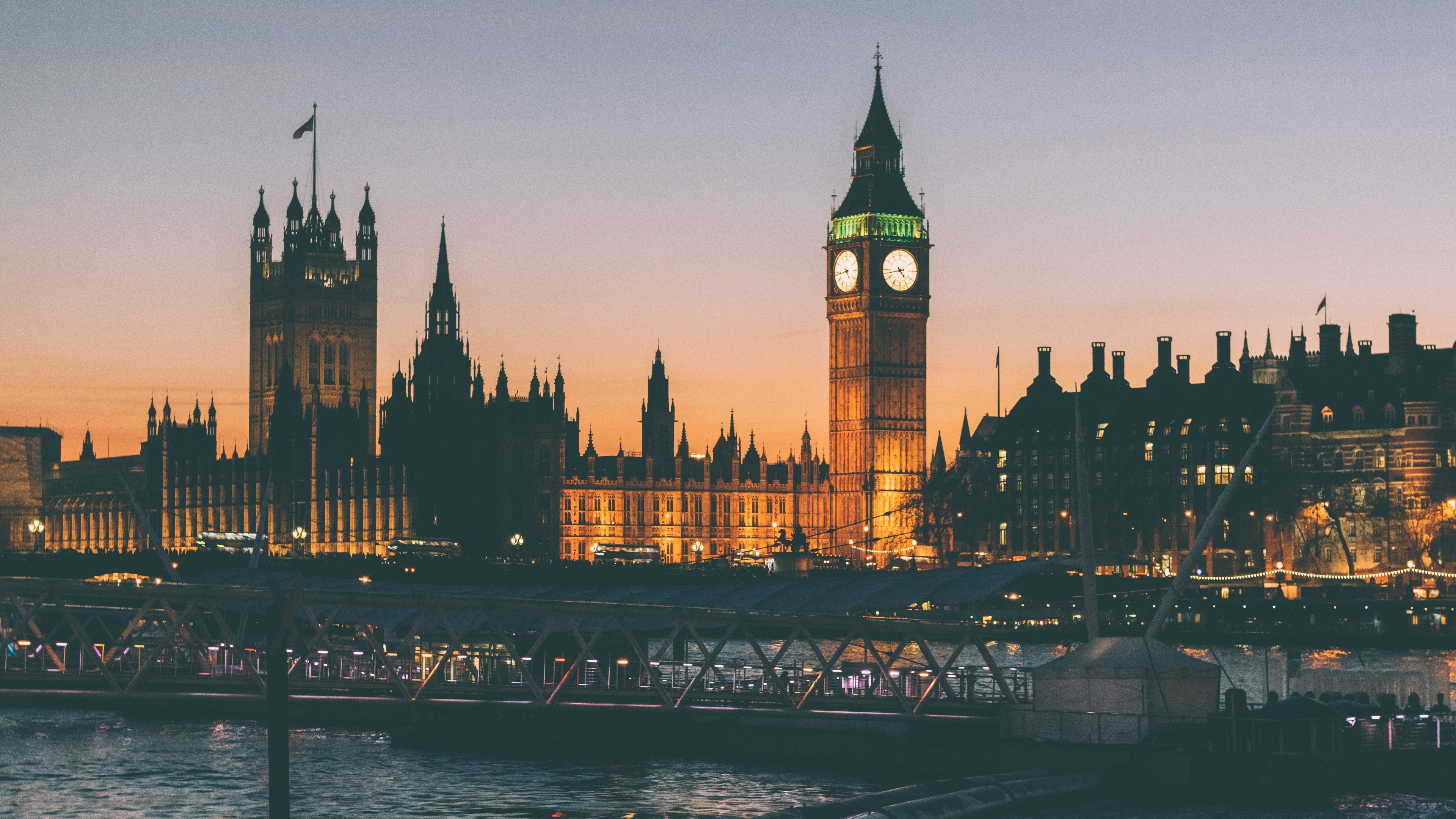 Clock tower architecture, Big Ben London, Night wallpaper, Widescreen wallpaper, 3840x2160 4K Desktop