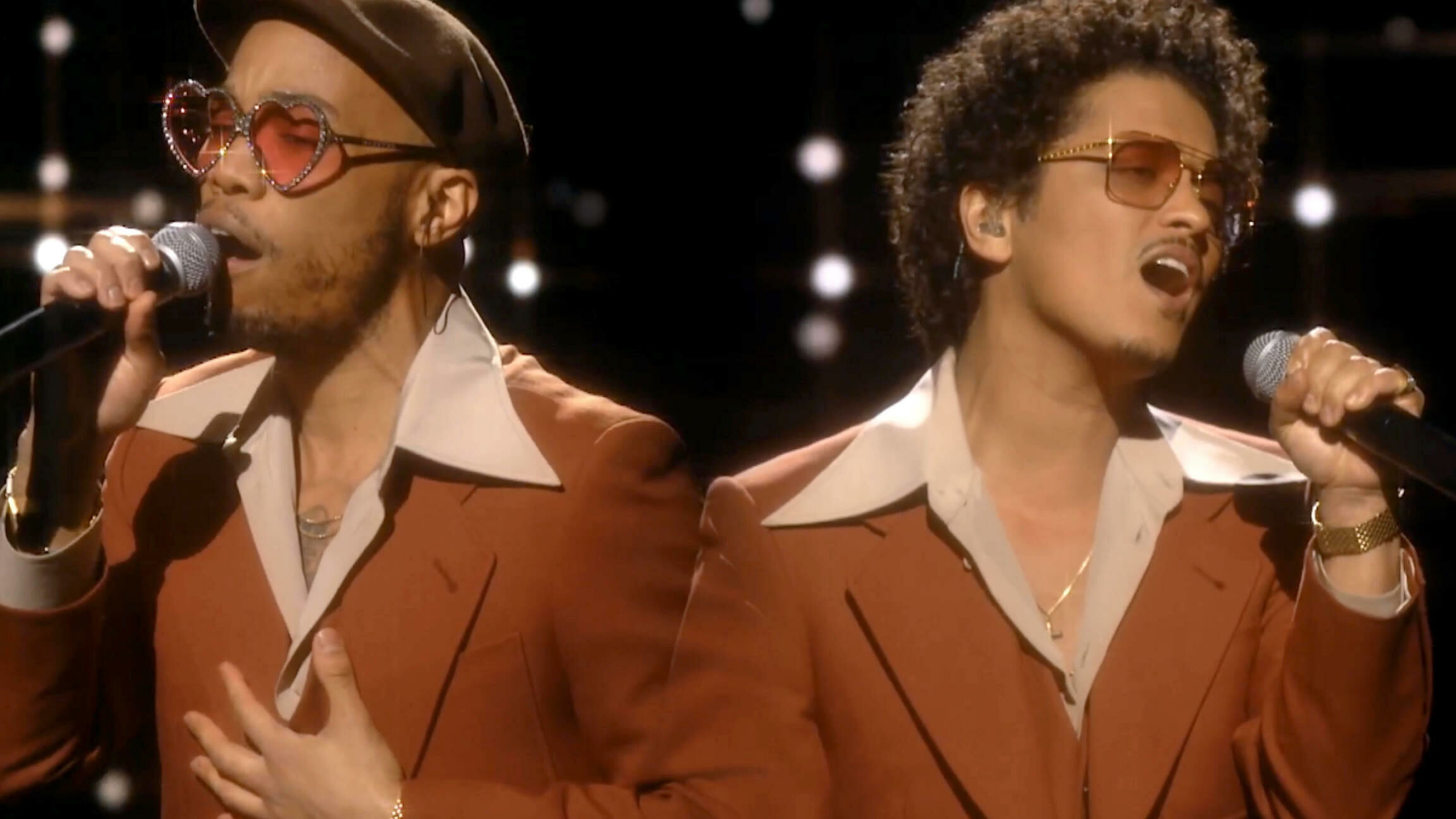 Silk Sonic: The duo performed "Leave the Door Open" at the BET Awards 2021. 2560x1440 HD Wallpaper.