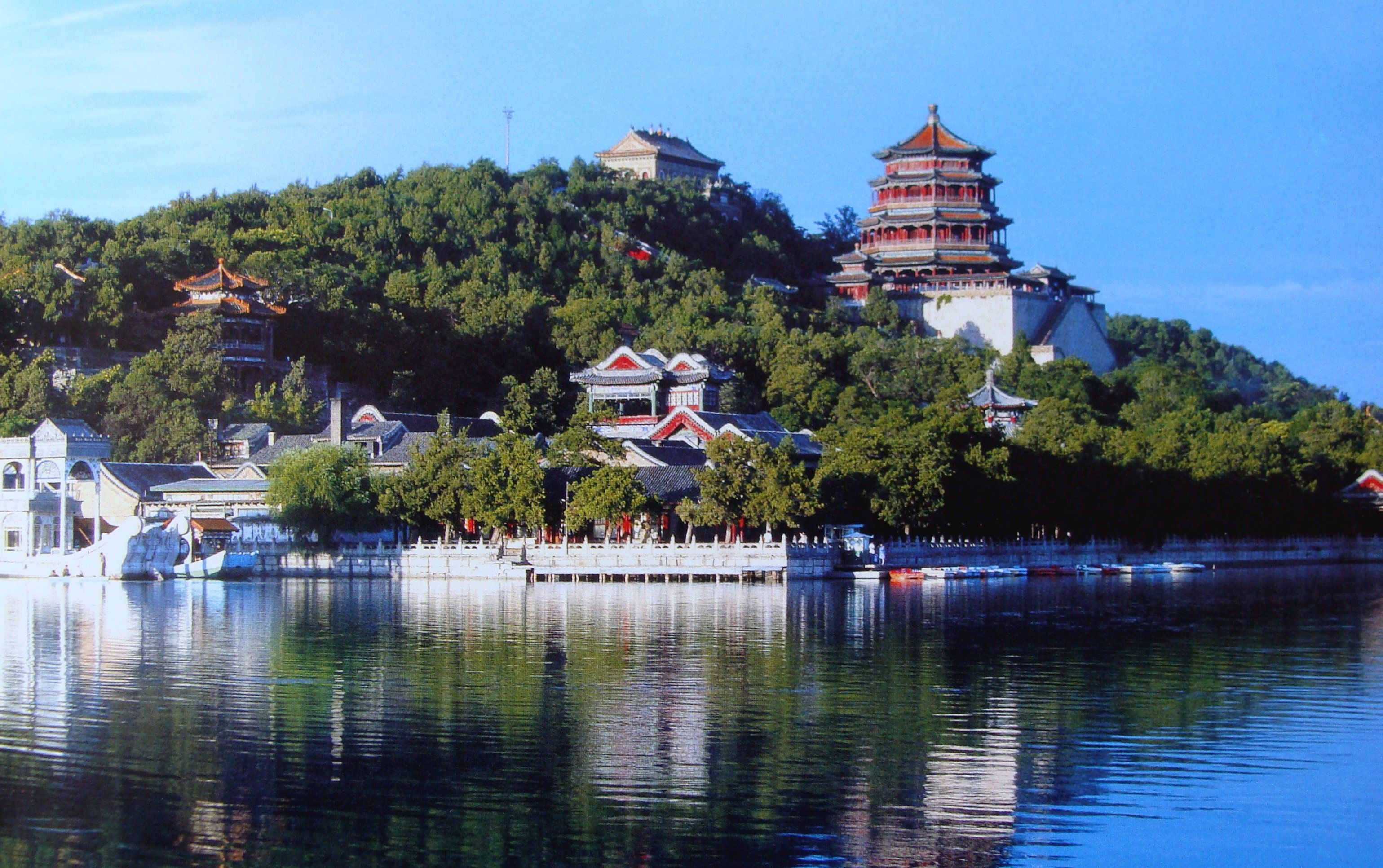 The Summer Palace, Beijing's lakeside beauty, Boating experience, Serene landscape, 3080x1940 HD Desktop