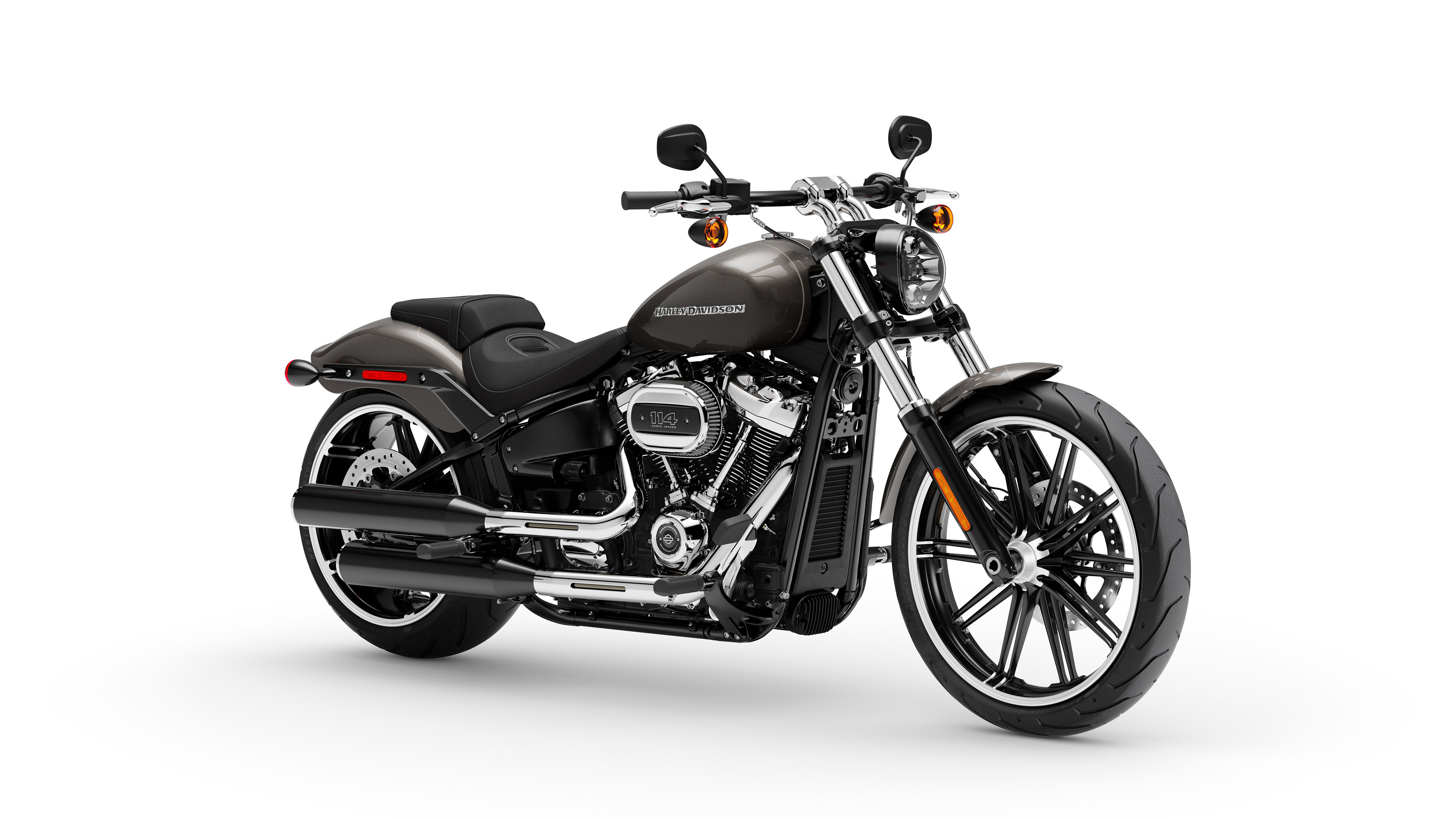 Harley-Davidson Breakout, Auto enthusiast, Stylish cruiser, Thrilling ride, 3840x2160 4K Desktop
