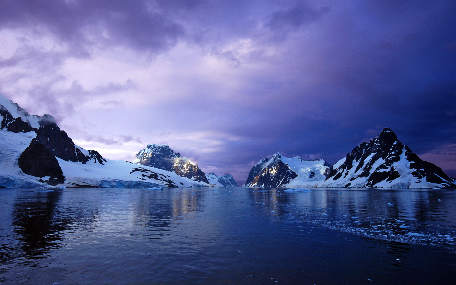 Antarctica Travels, Stunning wallpaper, Frozen continent, Flag pride, 1920x1200 HD Desktop