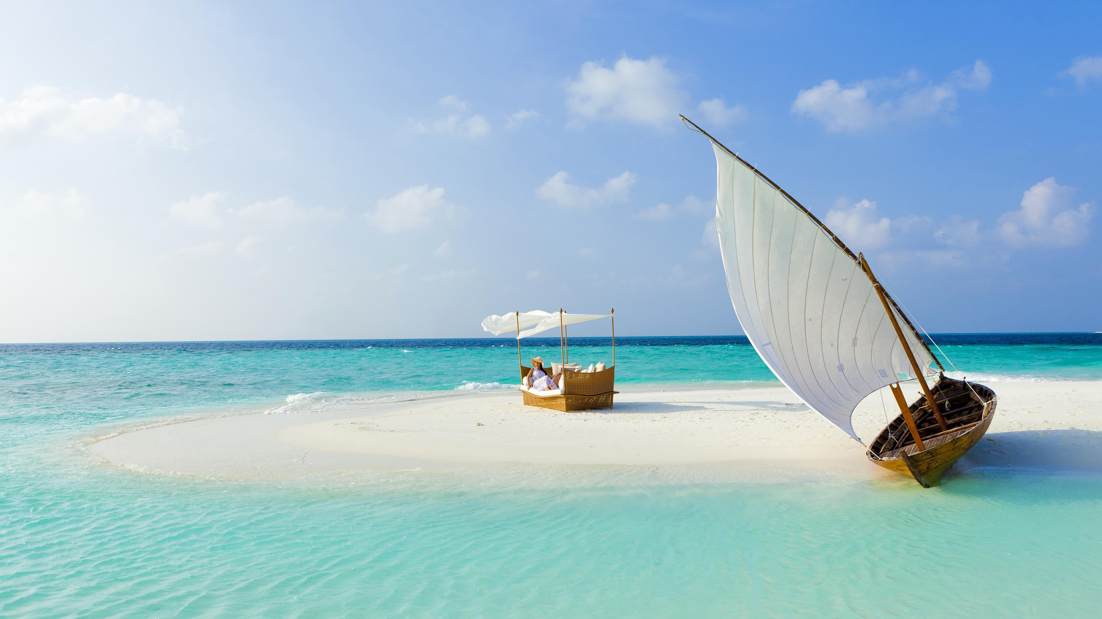 Baros Maldives, Stunning visuals, UHD 4K wallpaper, Tropical elegance, 3840x2160 4K Desktop