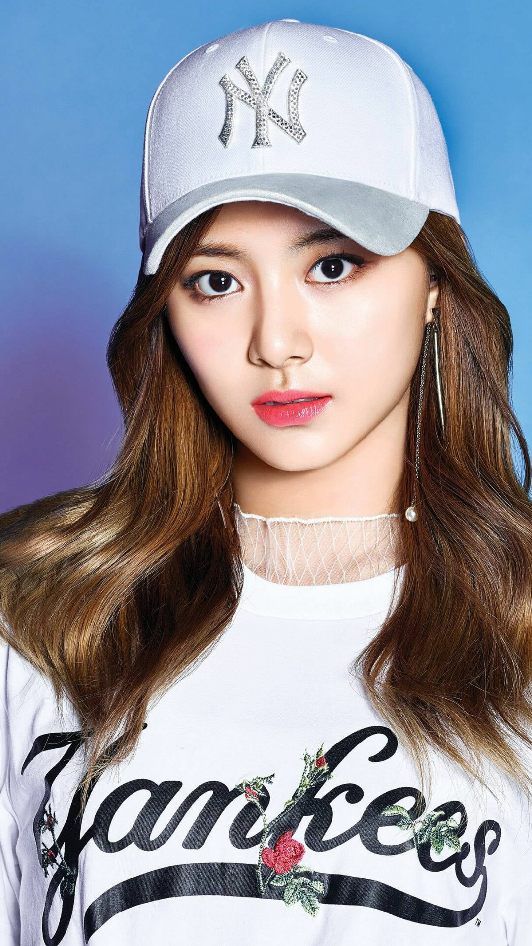 K-Pop: Tzuyu, the only Taiwanese member of the girl group Twice. 1080x1920 Full HD Wallpaper.