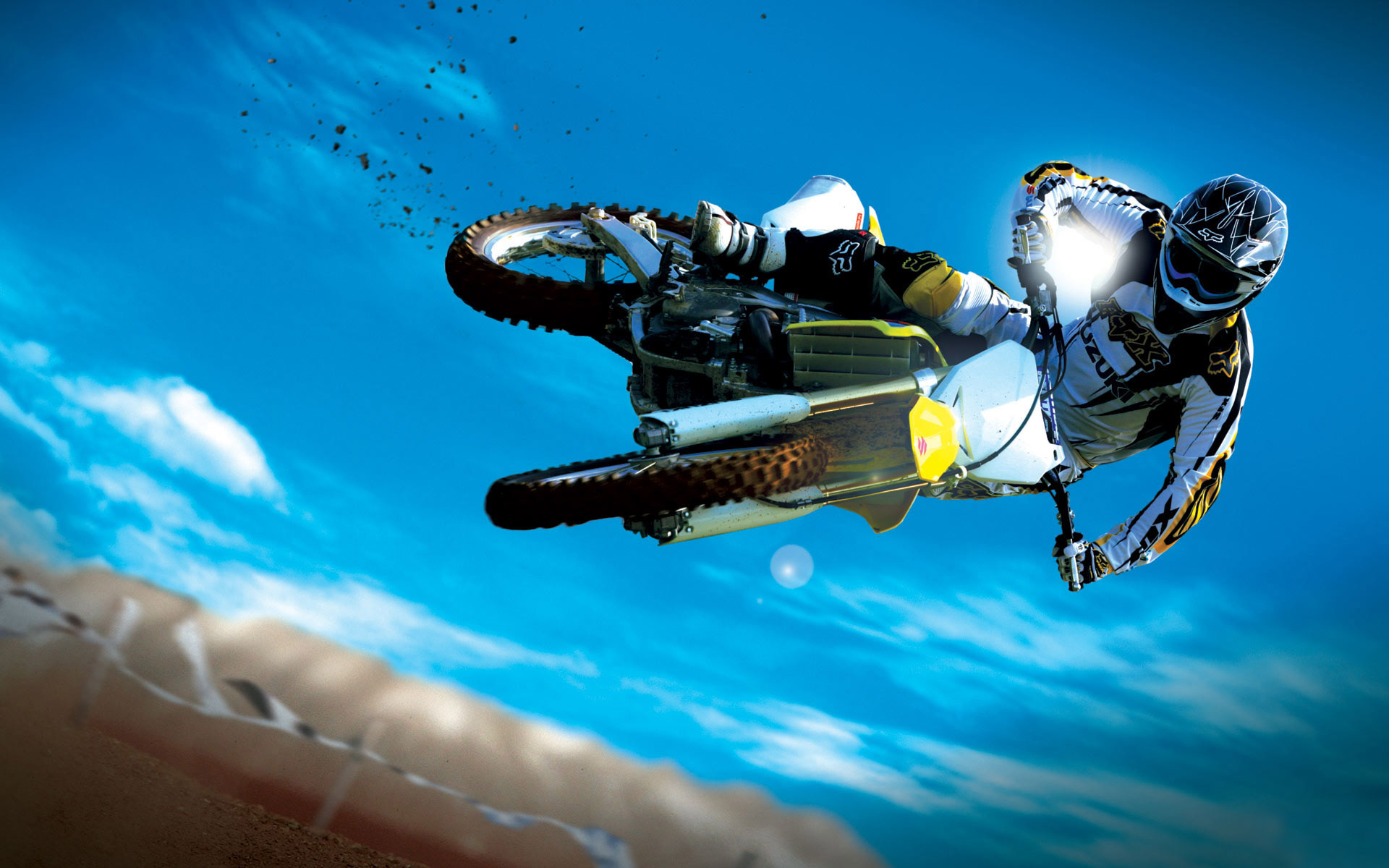 Stunt: The Dirt 2 open-world racing video game gameplay fragment, Enduro dirt bike. 1920x1200 HD Background.