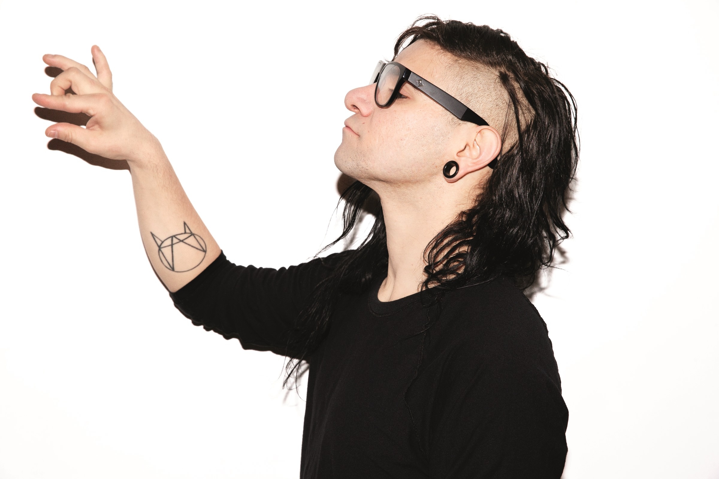 Skrillex says 'Sorry' vocal hook was created not sampled 2400x1600