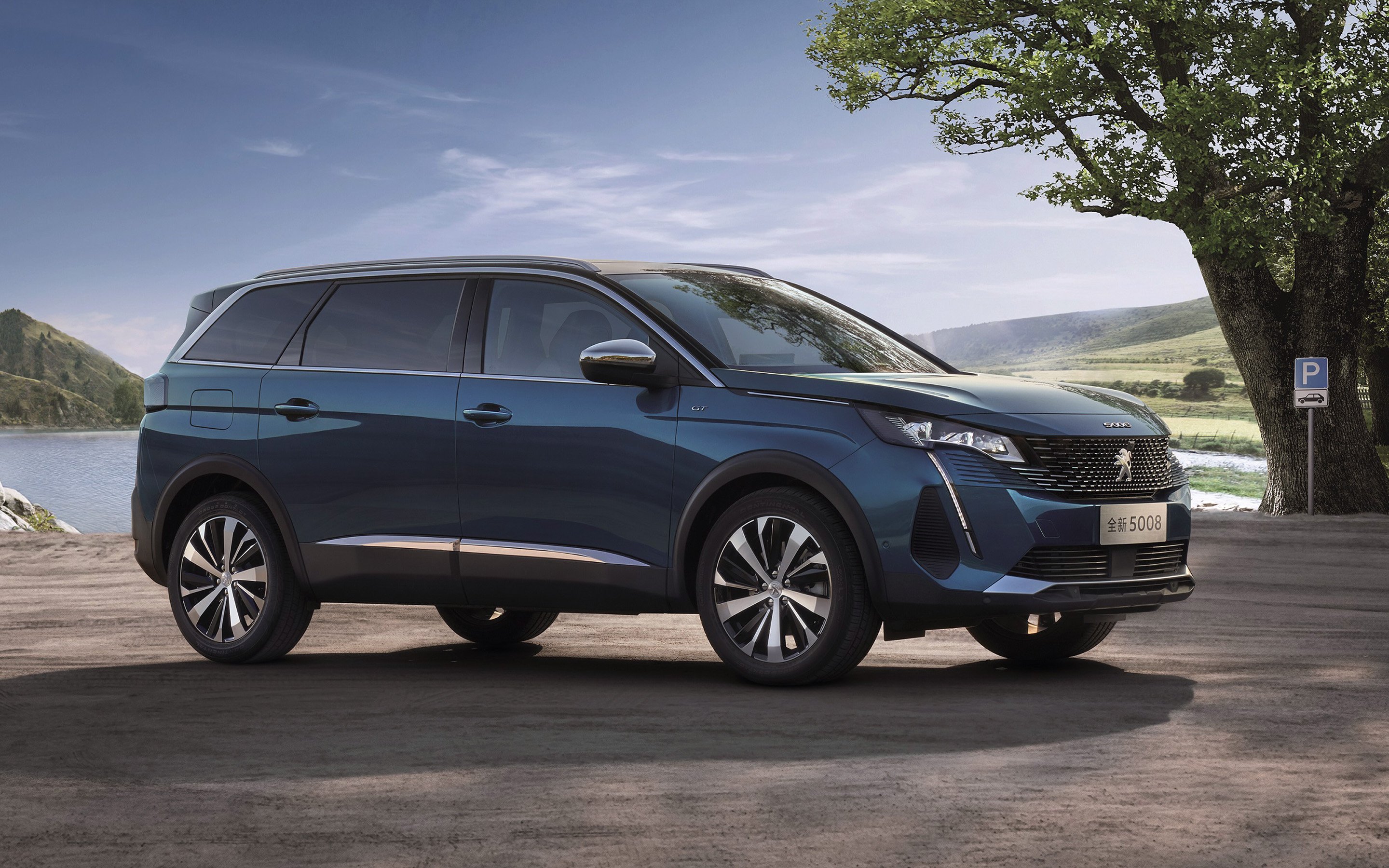 Peugeot 5008, Stylish crossover, French car, High-quality images, 2880x1800 HD Desktop