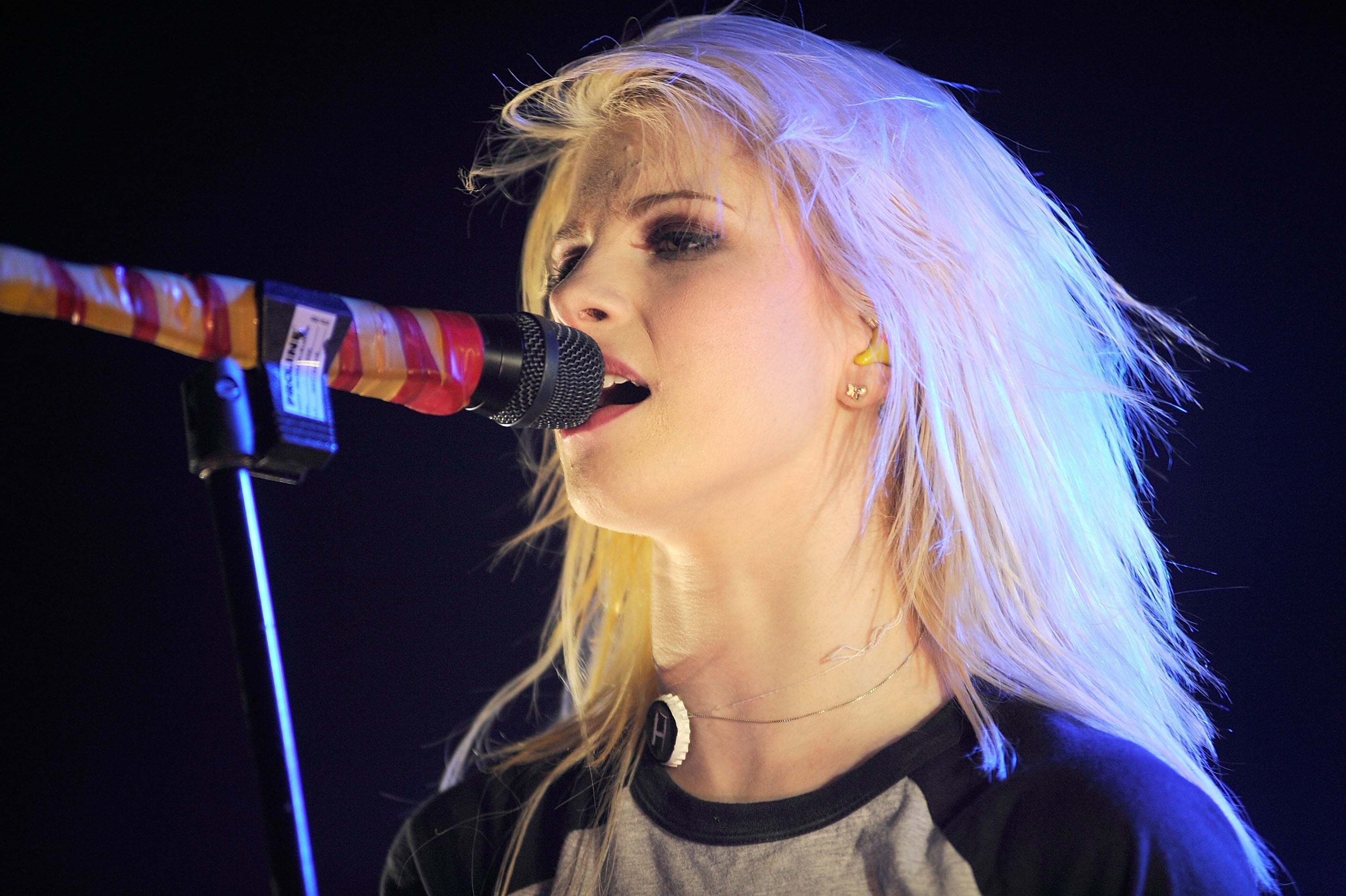 Paramore: Hayley Williams, A Grammy nomination for Best Pop Collaboration with Vocals. 3000x2000 HD Wallpaper.