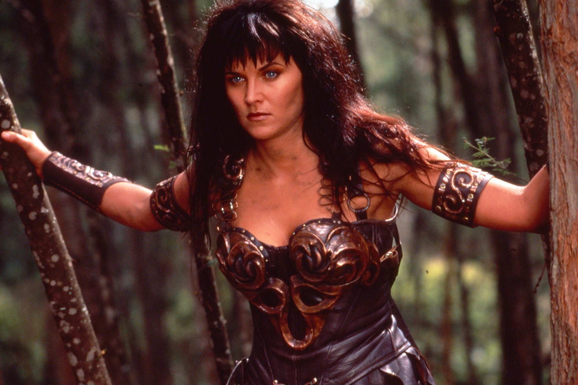 Lucy Lawless: Xena, A fictional character from Robert Tapert's “Xena: Warrior Princess” franchise. 2000x1340 HD Wallpaper.