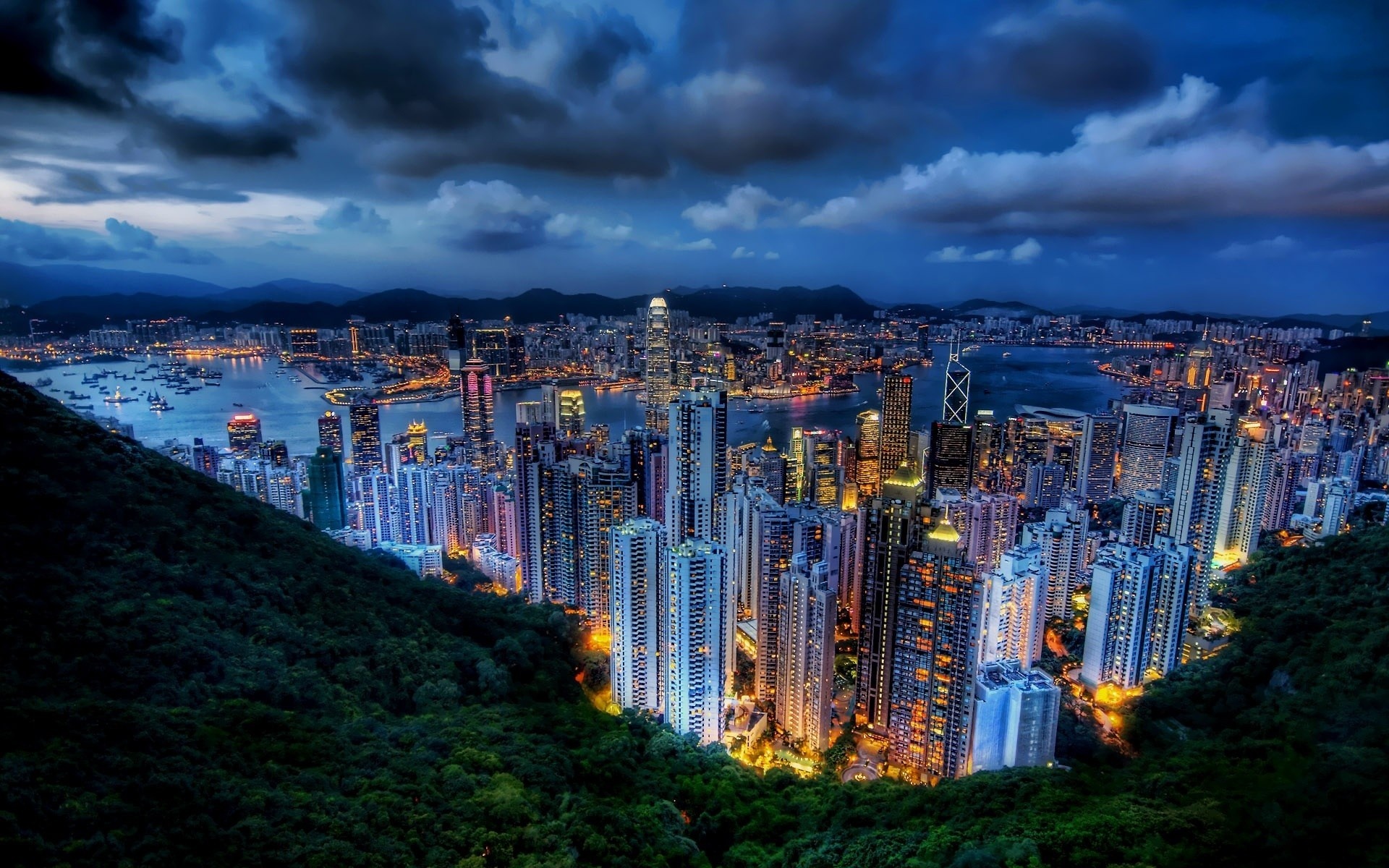 Hong Kong Skyline, Sunset beauty, Urban charm, Vibrant cityscape, 1920x1200 HD Desktop