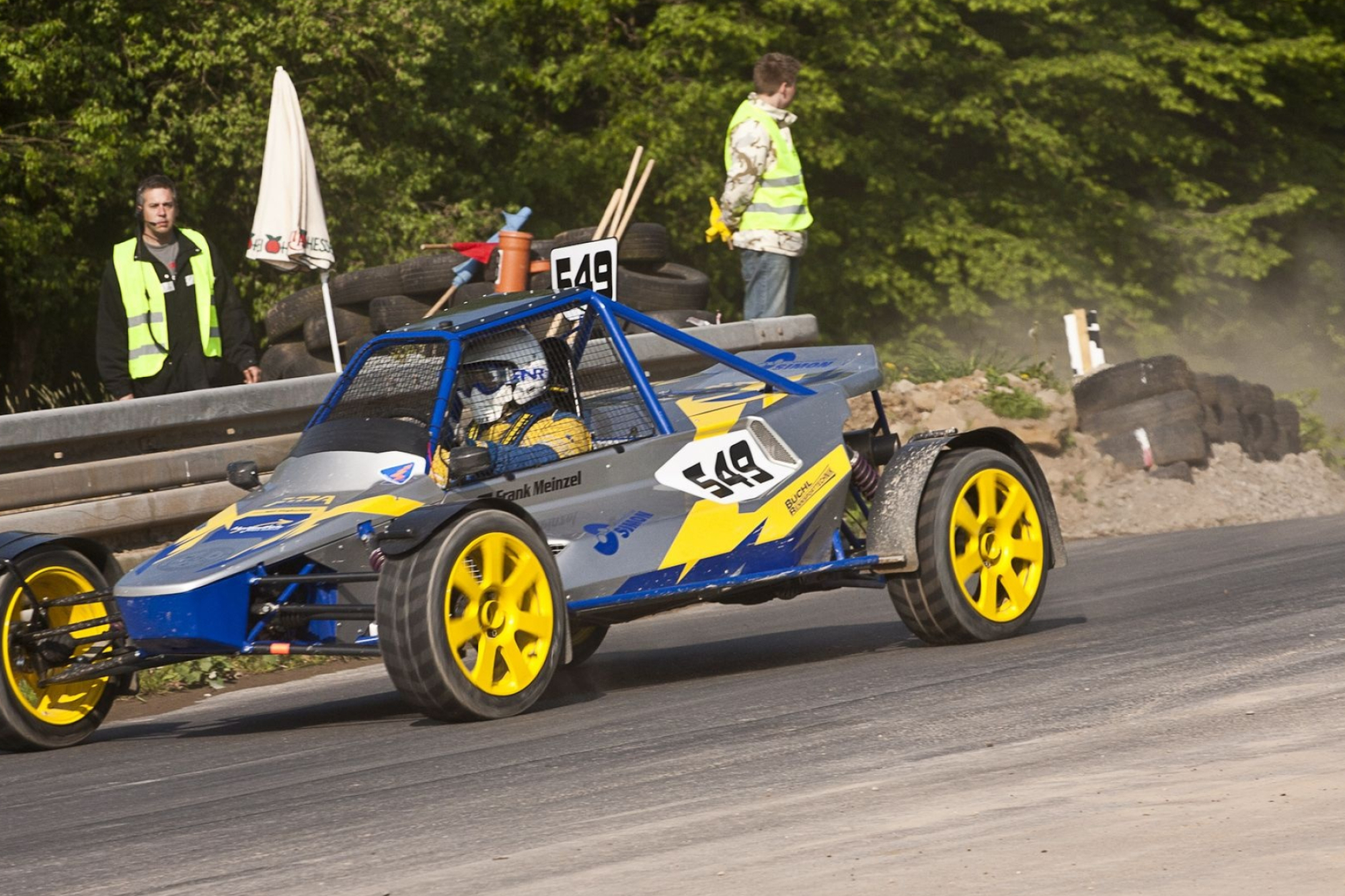 Autocross: Frank Meinzel drives a purpose-built buggy at the Auto-X competitive event. 2000x1340 HD Background.