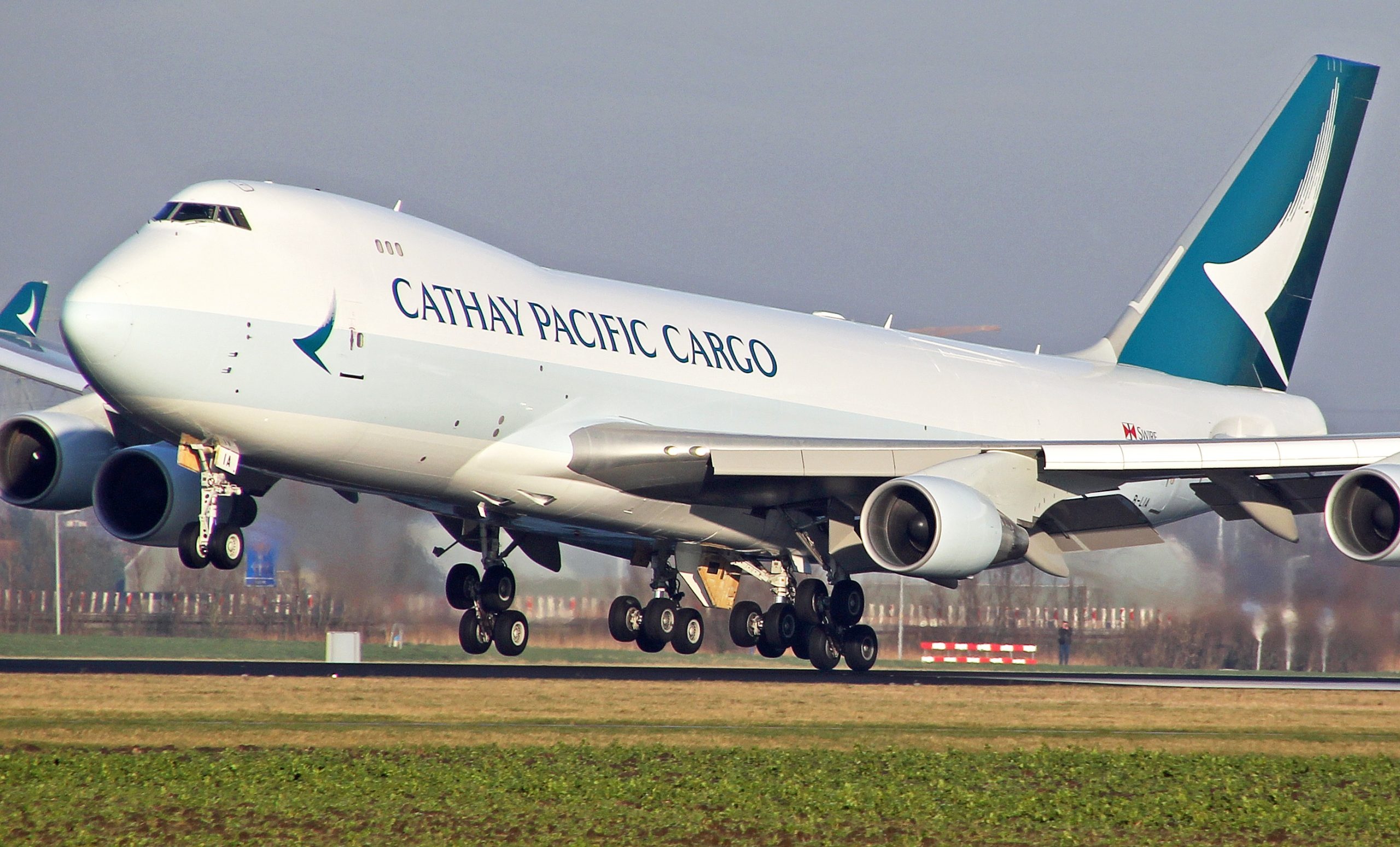 Cathay Pacific, Increased cargo capacity, COVID restrictions, 2560x1550 HD Desktop
