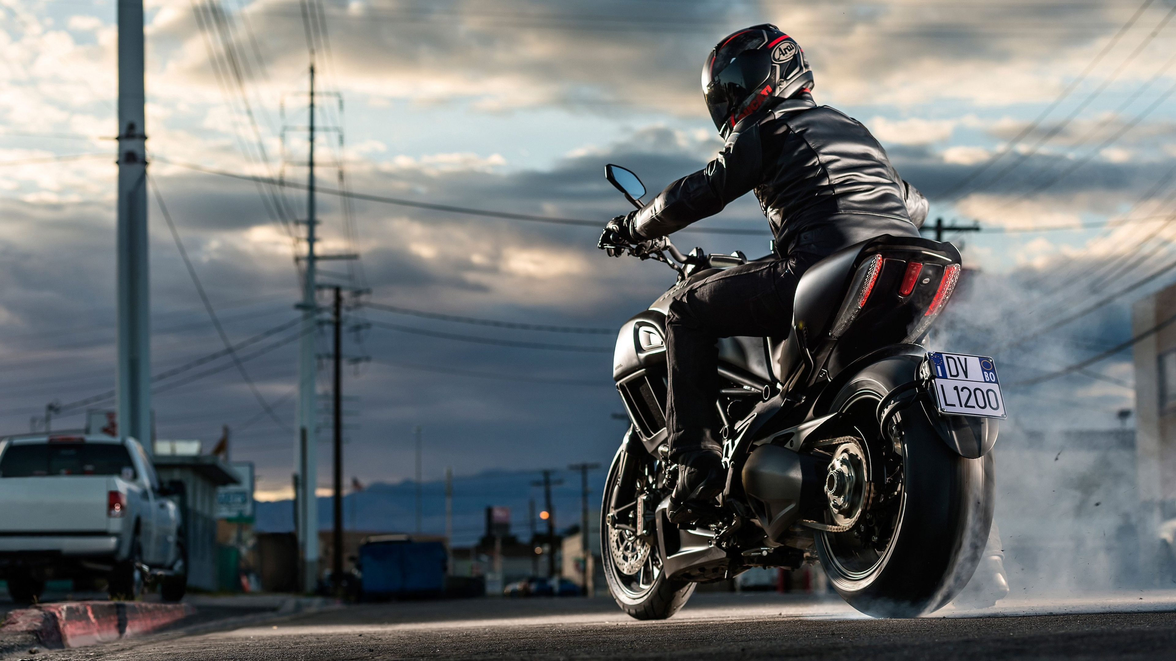 Street Bike, 4K motorcycle wallpapers, Speed and adrenaline, Thrilling rides, 3840x2160 4K Desktop