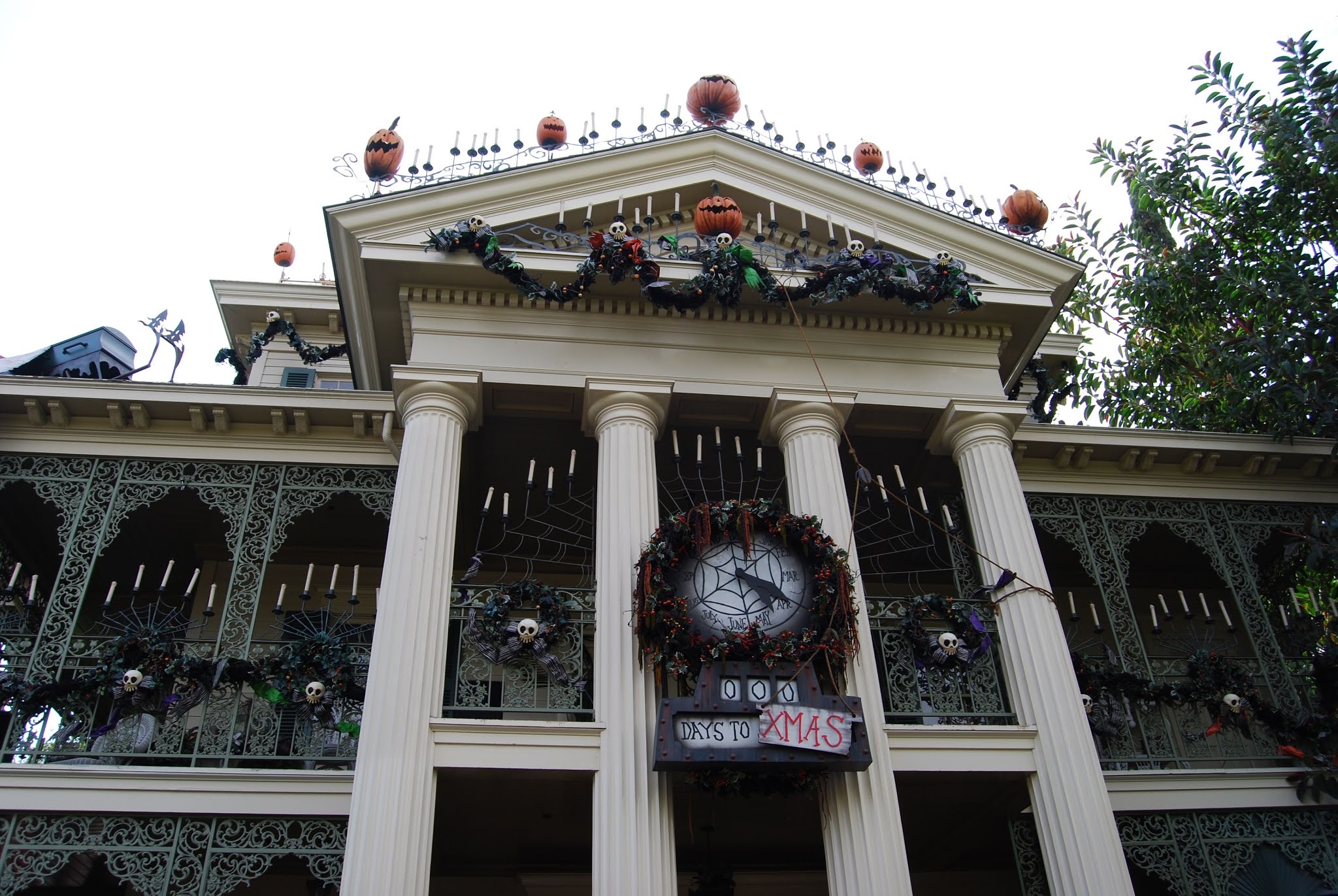 Haunted Mansion Holiday, Dole Whip, 20 years, Photo tour, 2050x1380 HD Desktop
