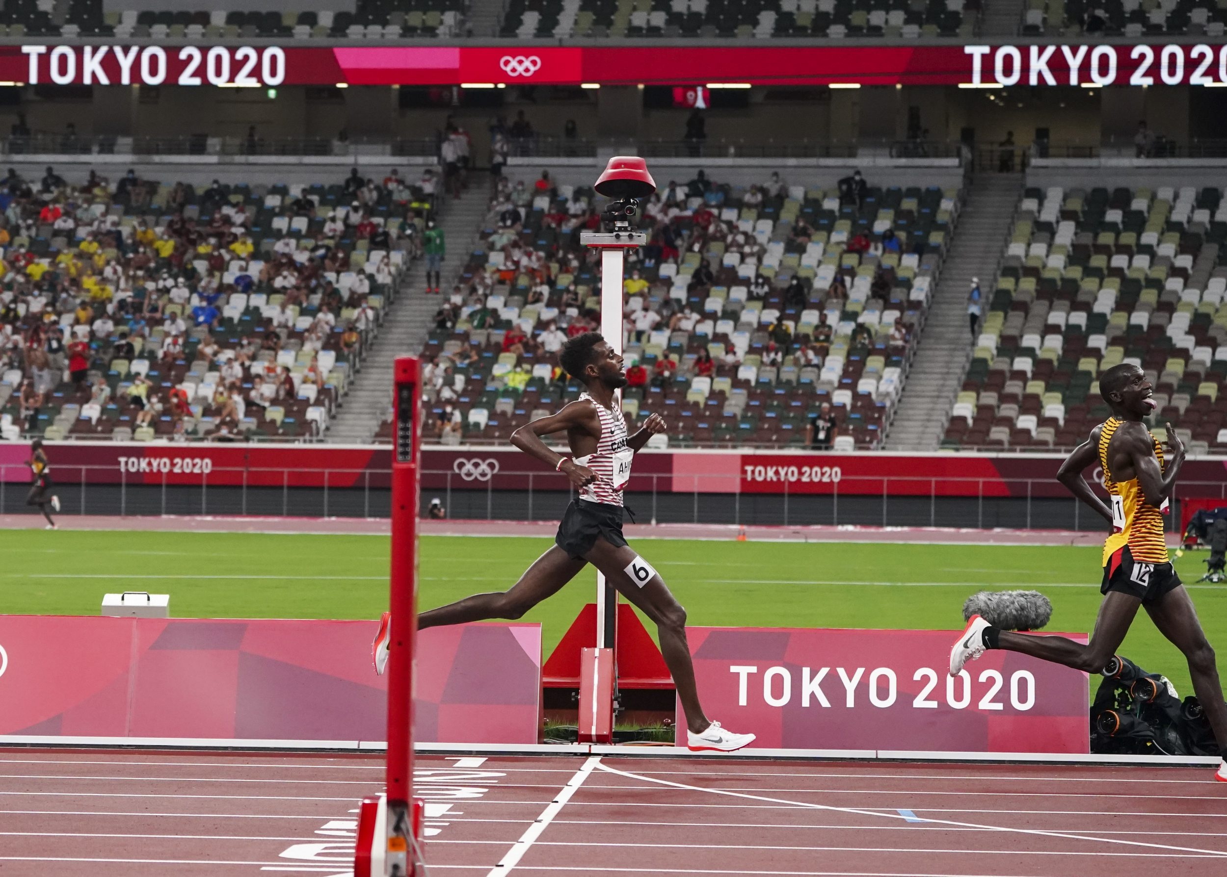 Mohammed Ahmed, Canadian distance runner, Tokyo 2020, Olympic medalist, 2500x1790 HD Desktop