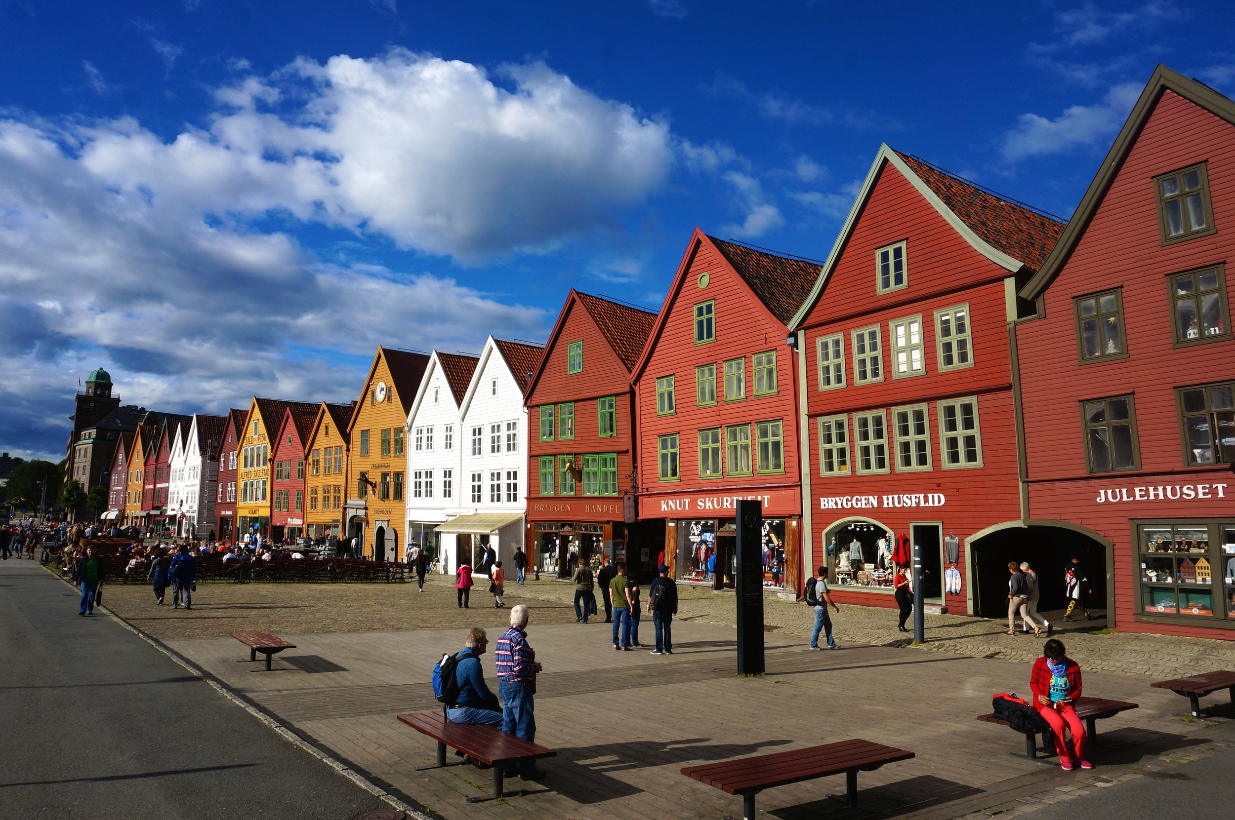 Bryggen shopping, Culinary delights, Bergen, Norway, 2500x1670 HD Desktop