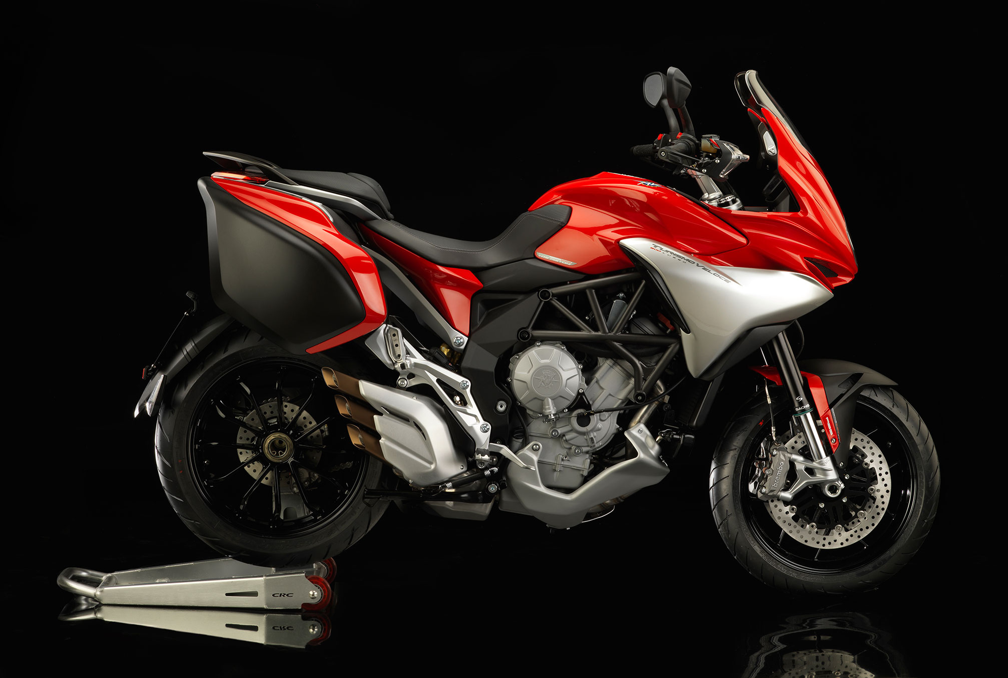 MV Agusta Turismo Veloce Lusso 800, Sporty motorcycle, Powerful performance, 2014 review, 2020x1360 HD Desktop