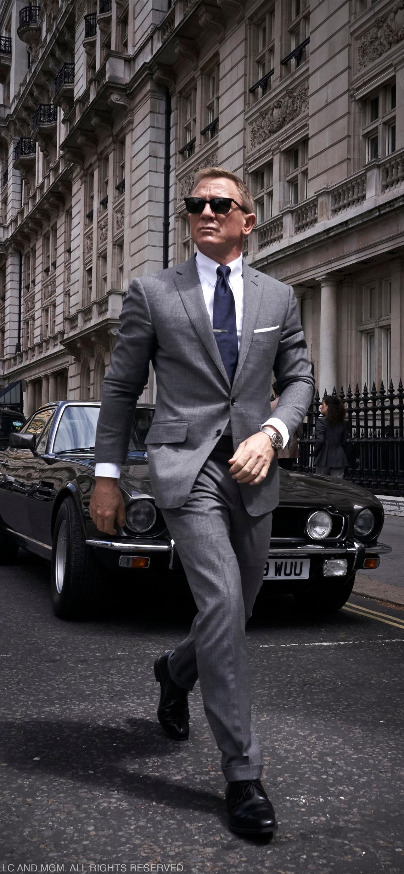 James Bond, Daniel Craig's best moments, Stunning iPhone wallpapers, Secret agent, 1290x2780 HD Phone