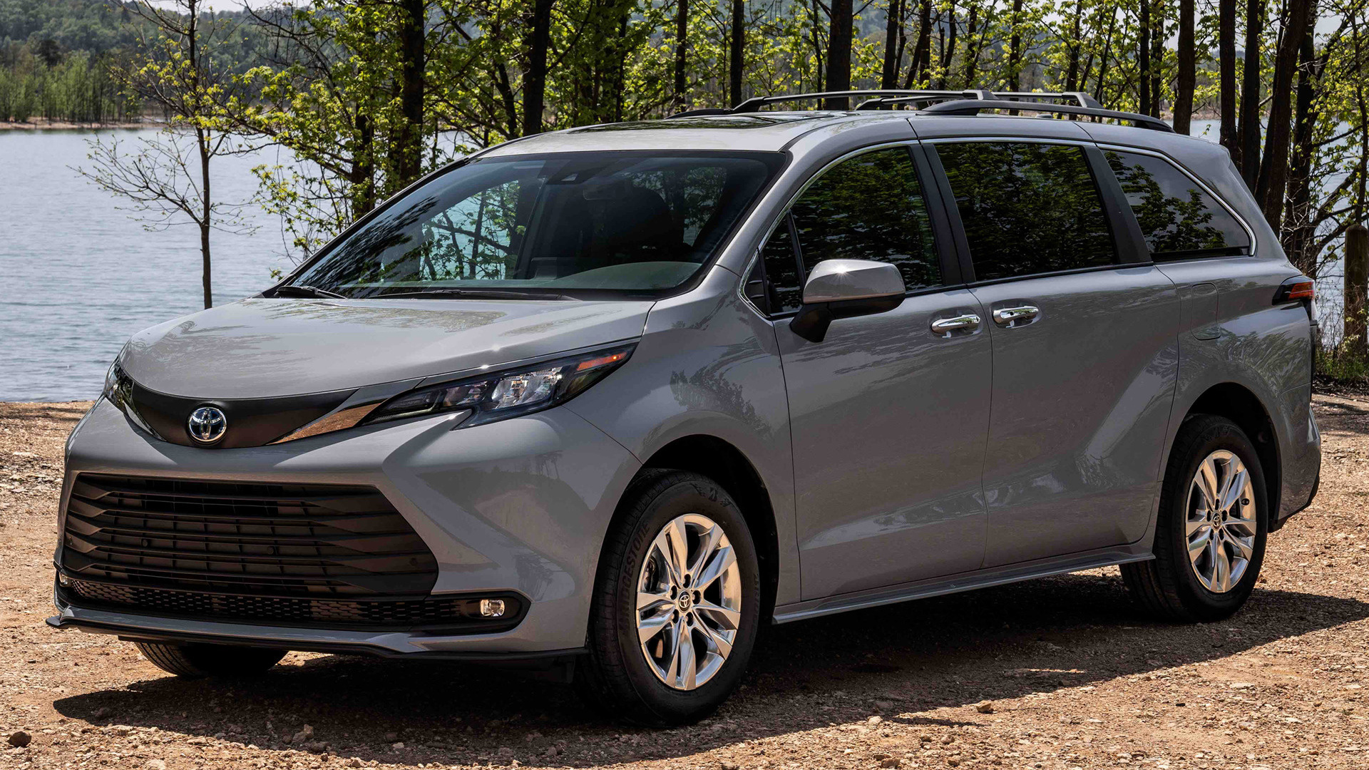 Toyota Sienna, Model year 2022, Beautiful wallpapers, High-quality images, 1920x1080 Full HD Desktop
