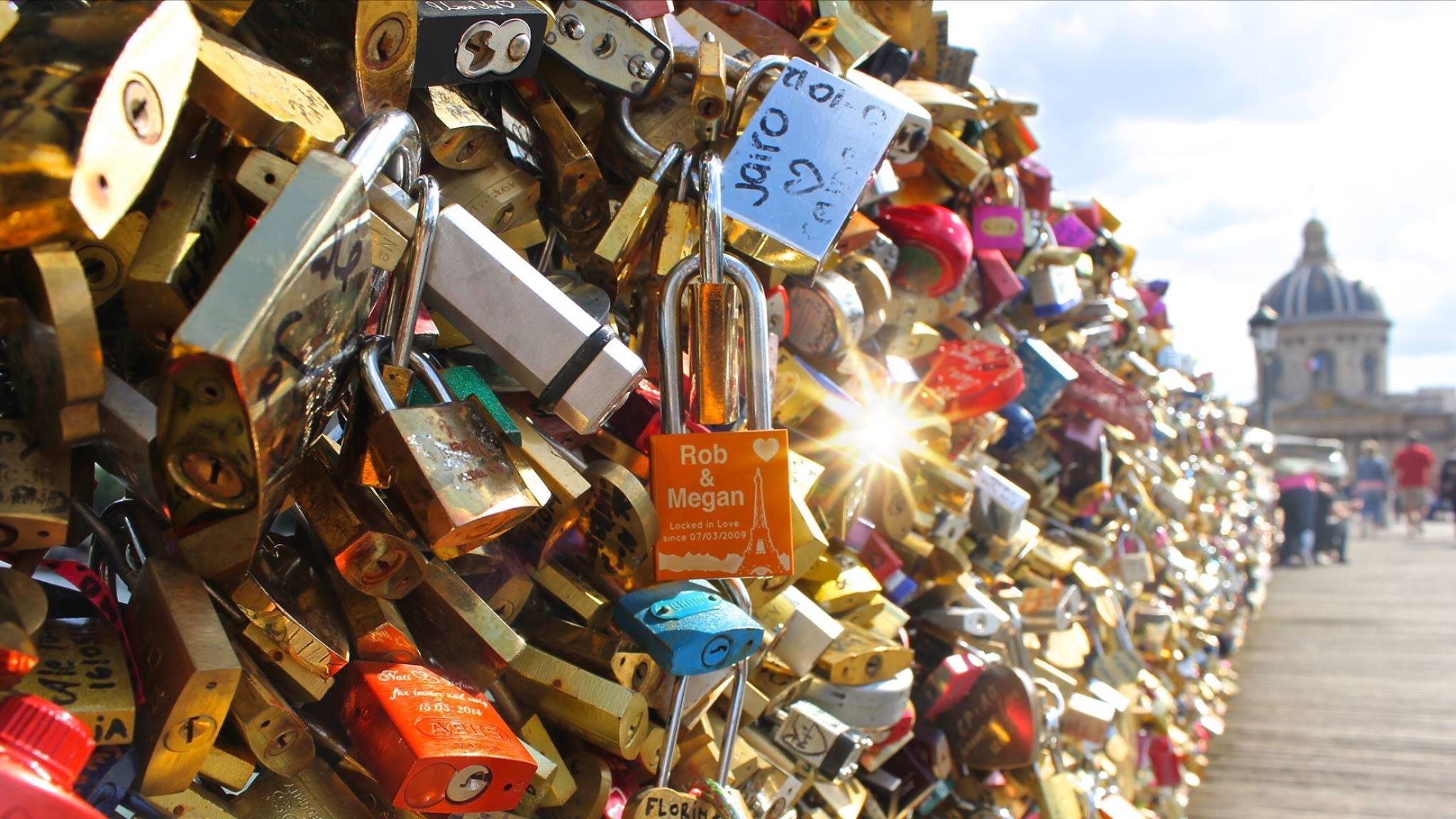 Lover's Bridge, Paris, Pont des Arts, Love locks removal, 2050x1160 HD Desktop