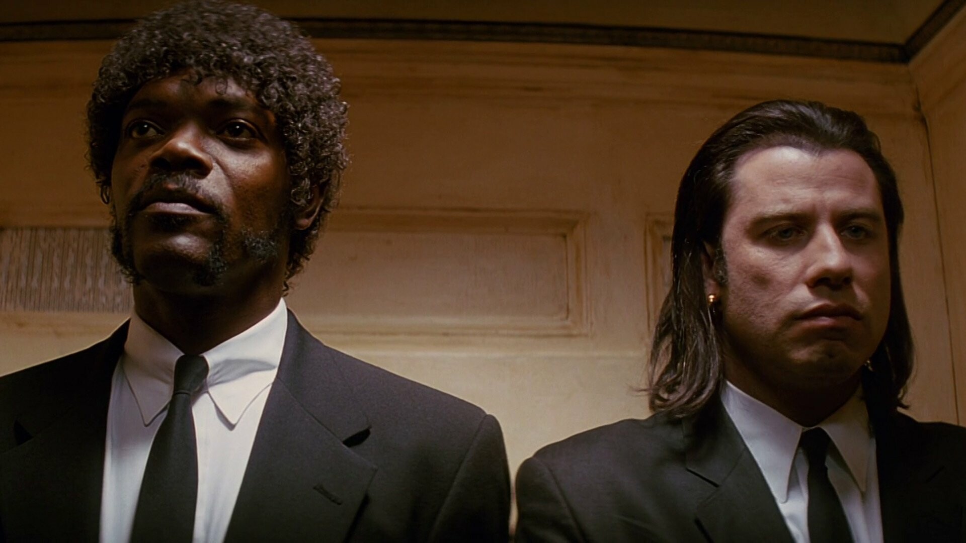 Pulp Fiction: The film won the Palme d'Or at the 1994 Cannes Film Festival, Vincent and Jules. 1920x1080 Full HD Background.