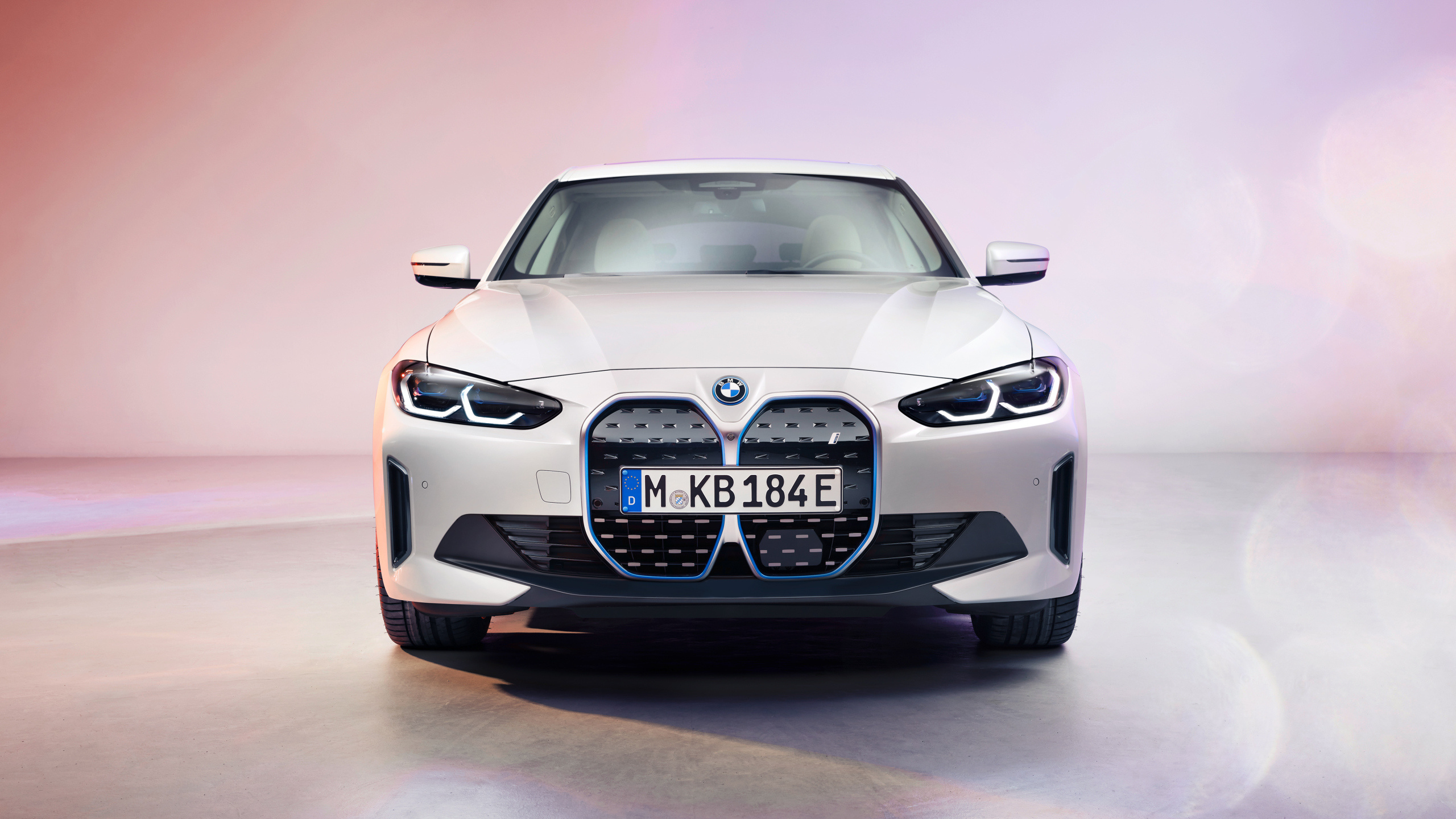 BMW i4 2022, Desktop wallpaper, 2560x1440 HD Desktop