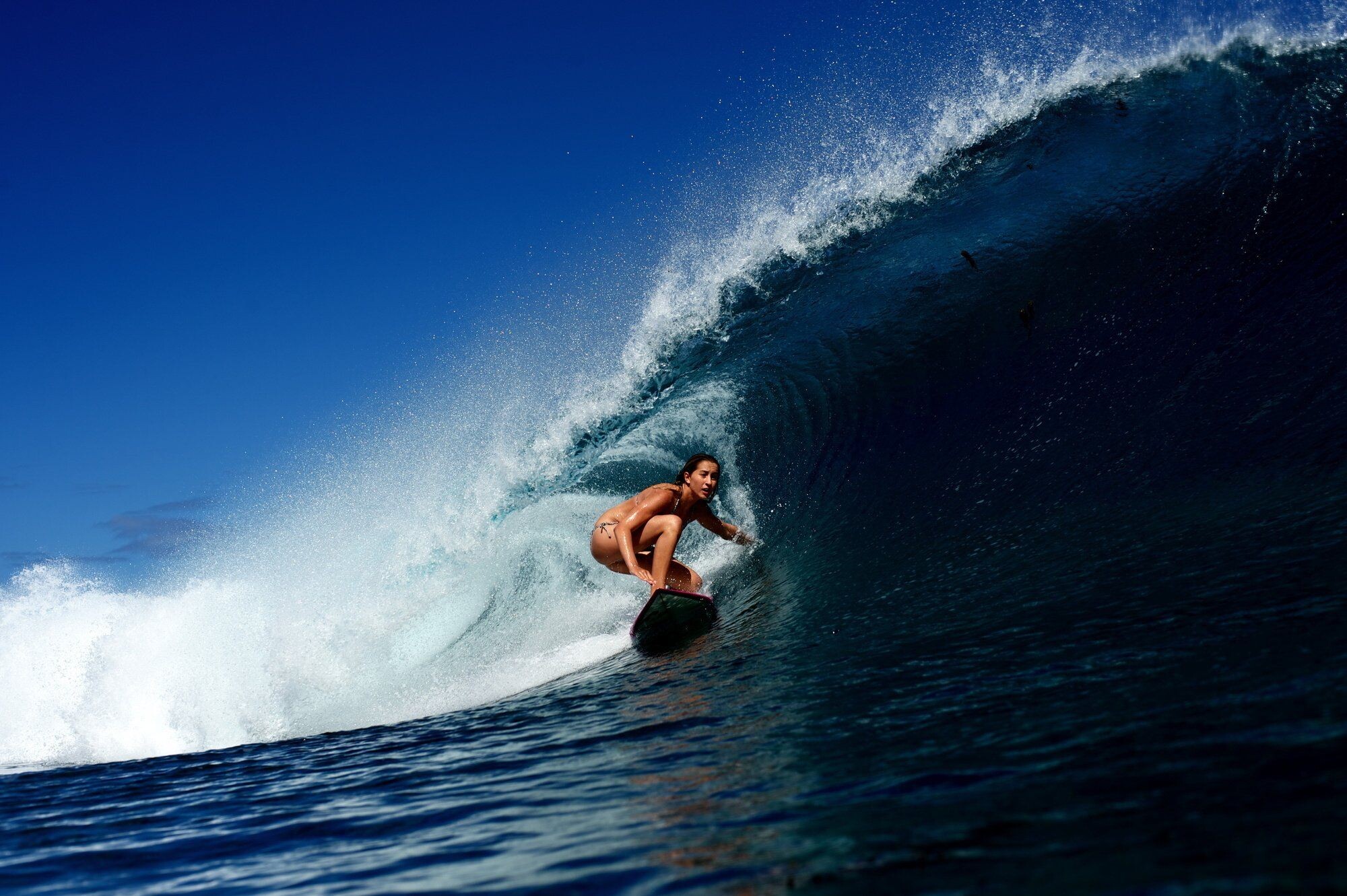 Girl Surfing: Short boarding woman athlete, Tube riding, 2020 Summer Olympics. 2000x1340 HD Background.