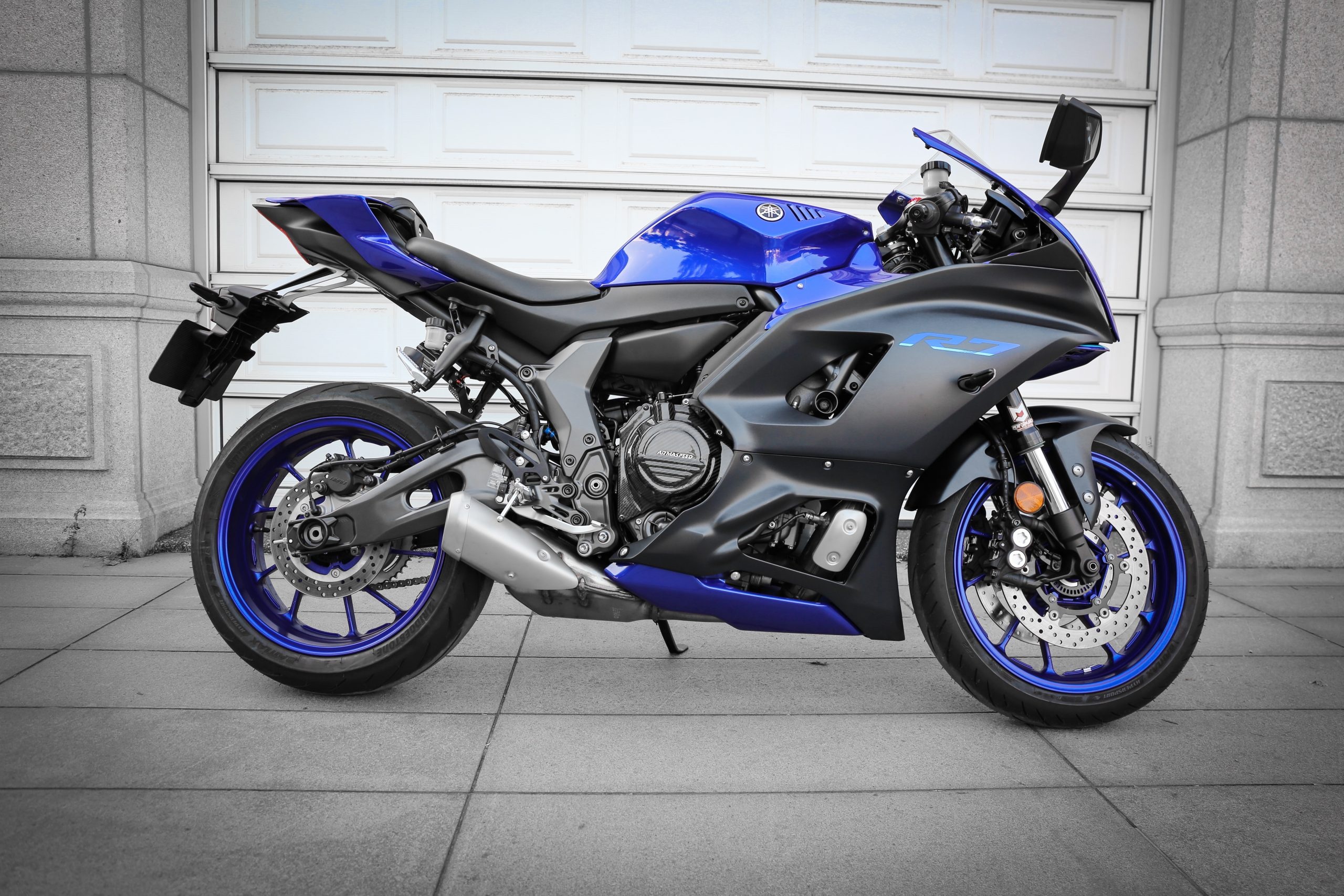 Yamaha YZF-R7, Carbon fiber engine cover, Armaspeed, Motorbike, 2560x1710 HD Desktop