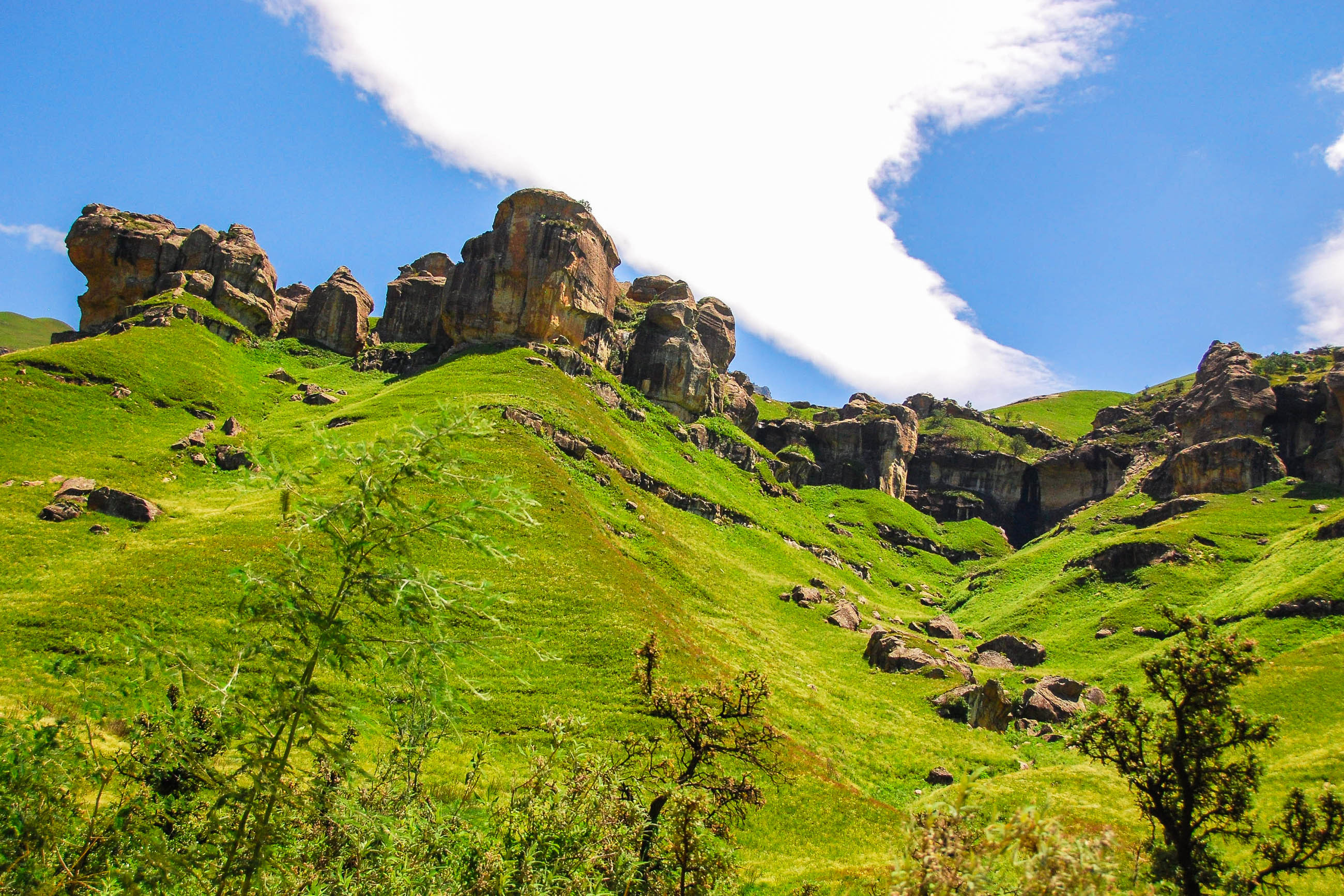 Lesotho travels, Sehlabathebe Nationalpark, Franks travelbox, 2600x1740 HD Desktop