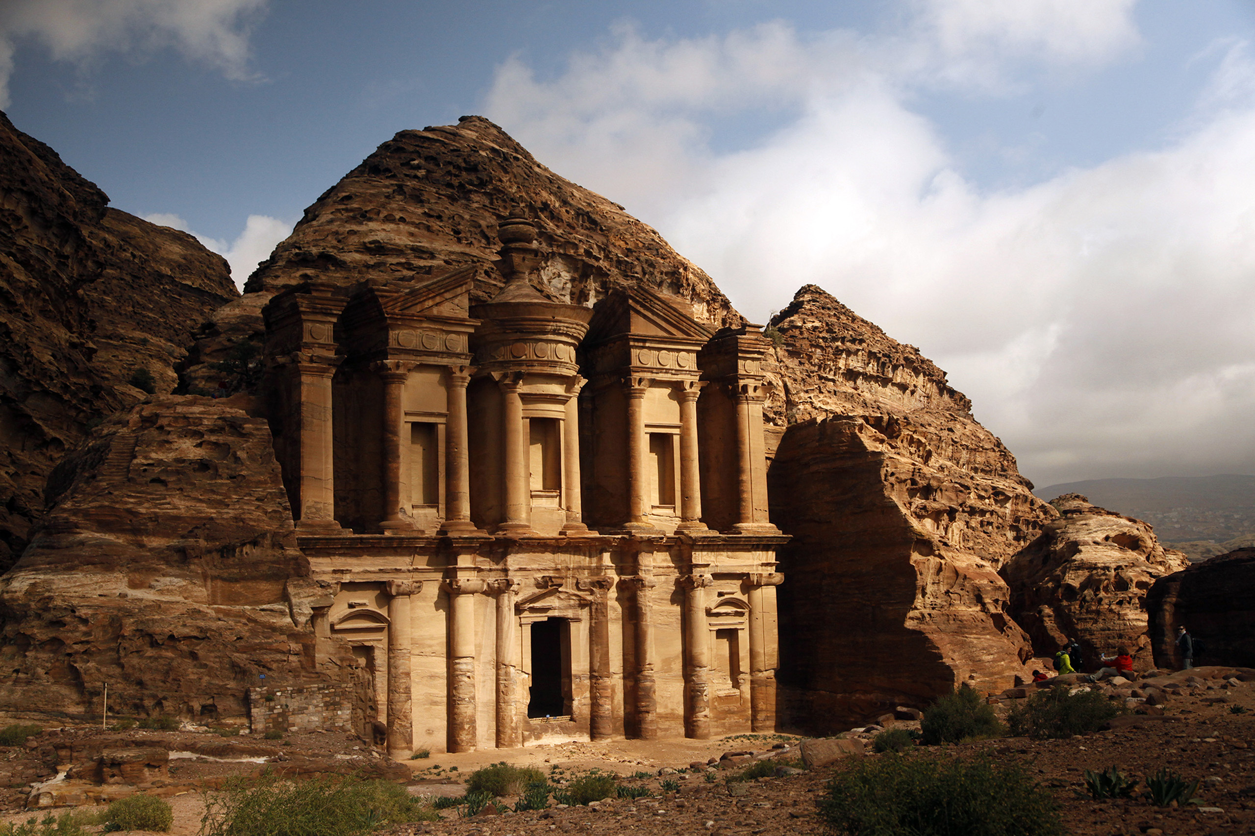 Petra, Ancient wonders, Jordan travel, UNESCO World Heritage site, 2560x1710 HD Desktop
