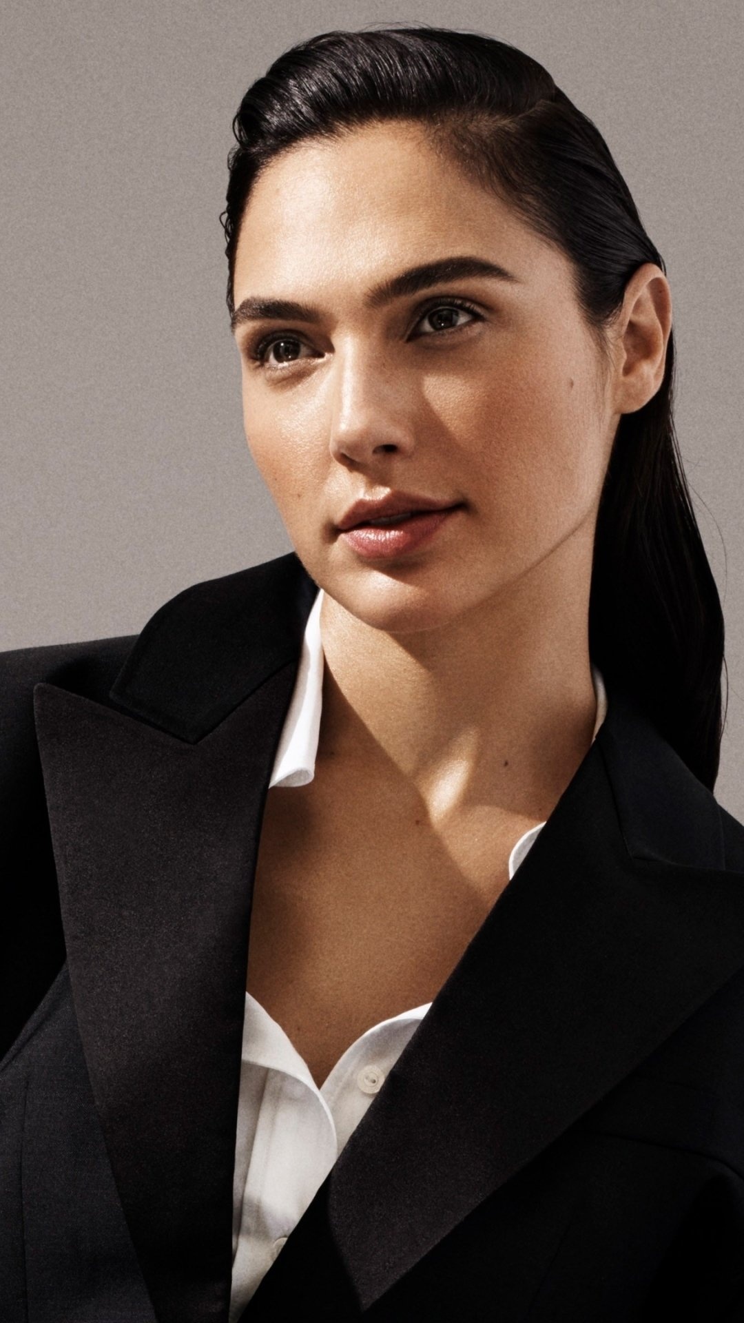 Gal Gadot, Movie star, Iconic roles, Famous actress, 1080x1920 Full HD Handy