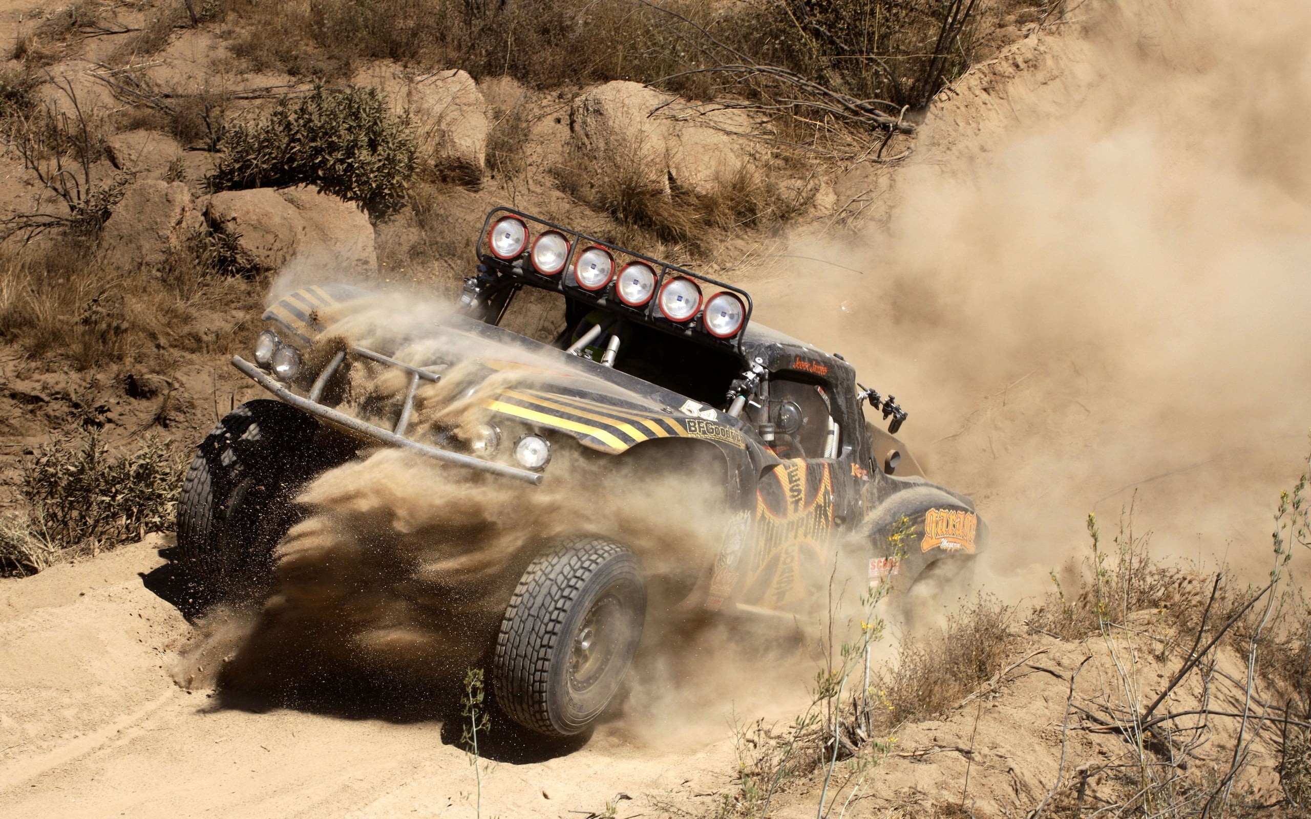 Off-road Driving: Off-roading events, Advanced four-wheel-drive technology, Abu Dhabi Desert Challenge. 2560x1600 HD Wallpaper.