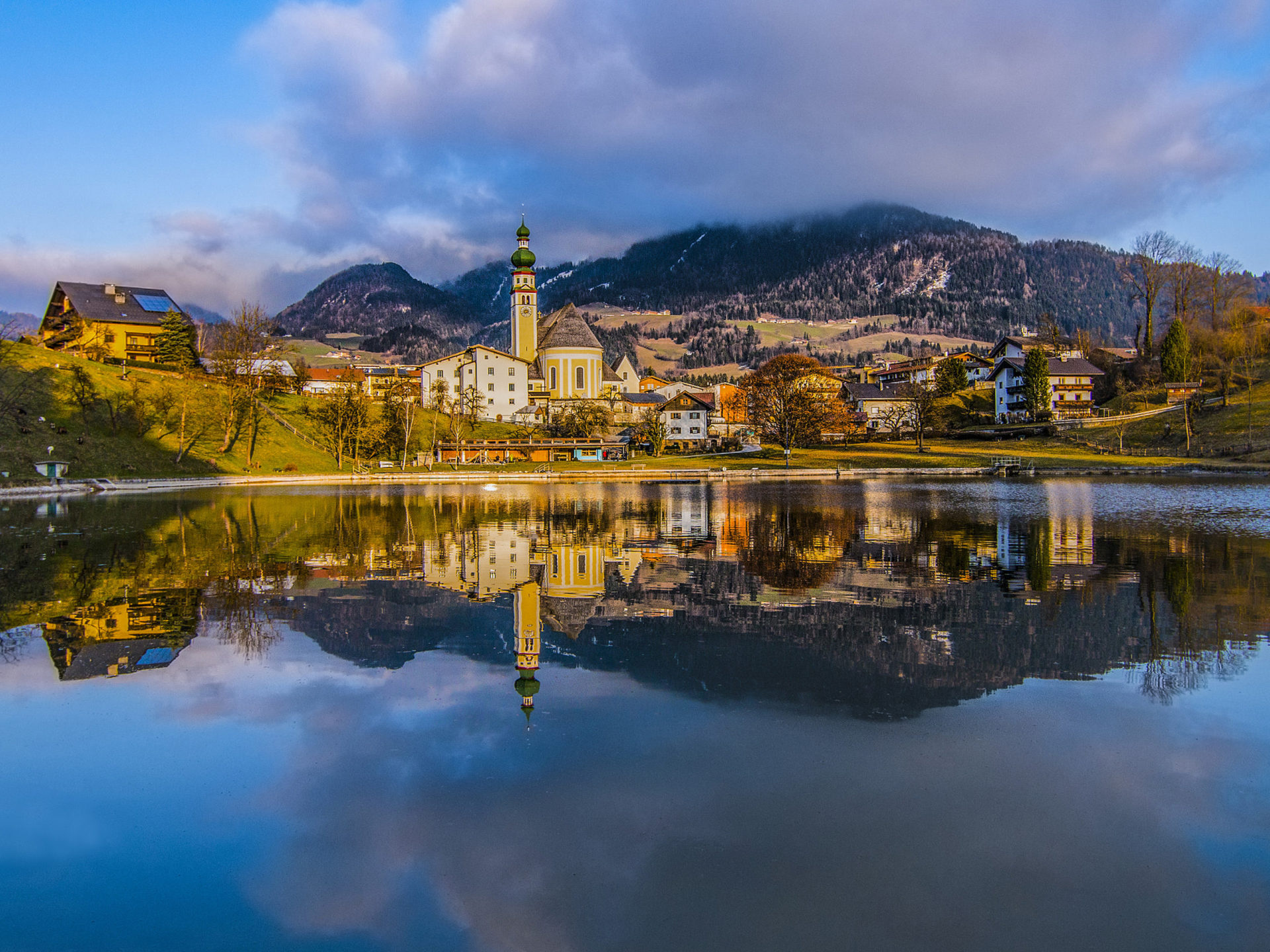 Austria: Innsbruck, City In The Alps, Capital Of The Country's Western Tyrol. 1920x1440 HD Wallpaper.