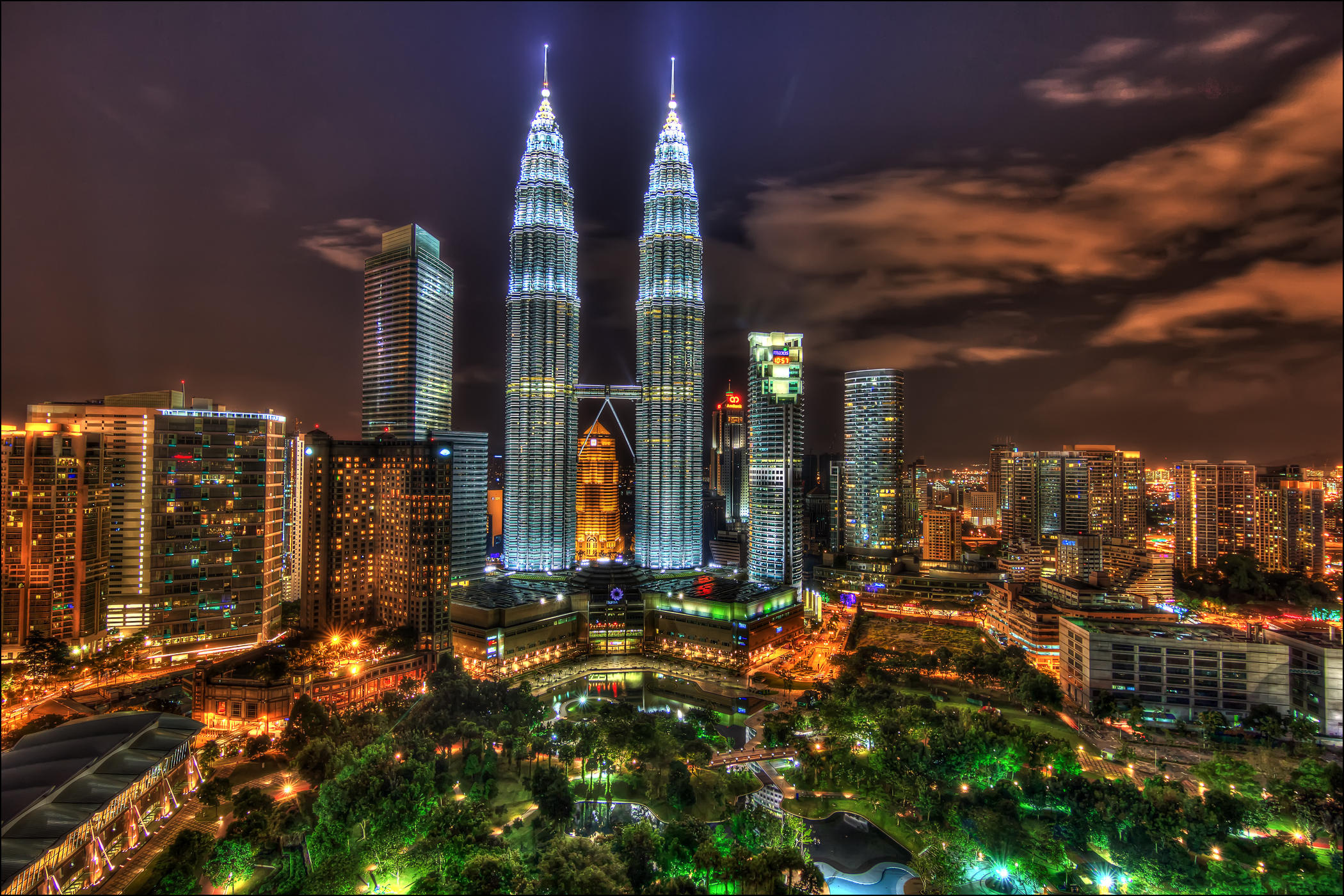 Petronas Twin Towers, Kuala Lumpur's landmark, Free pictures, Malaysia, 2100x1410 HD Desktop