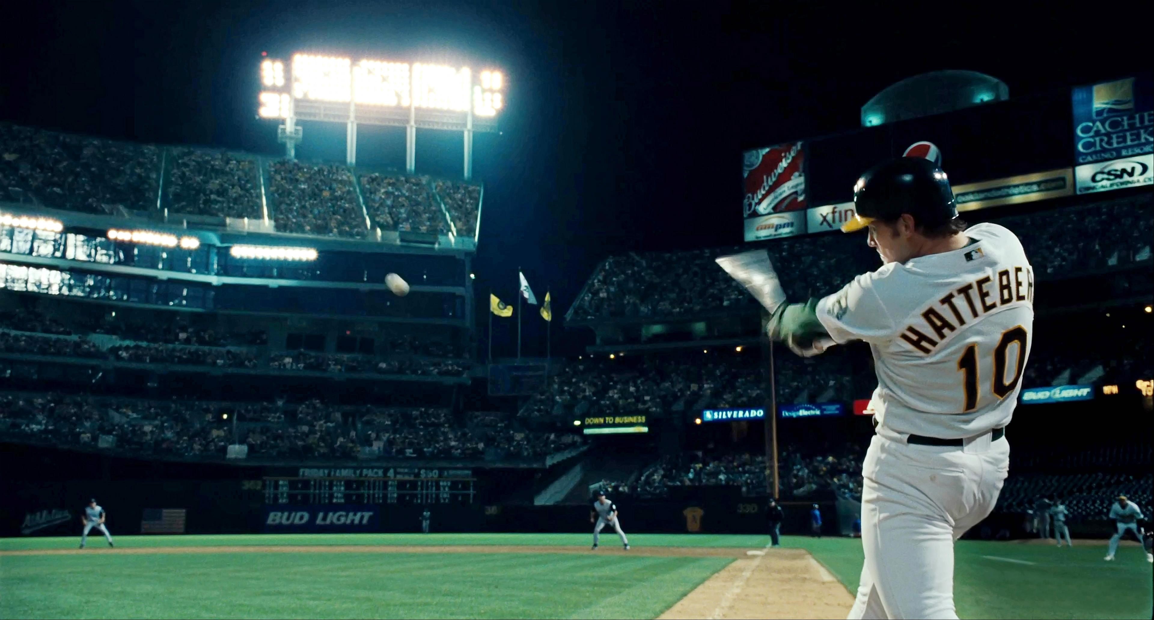 Moneyball: Chris Pratt as Scott Hatteberg, an American professional first baseman. 3840x2070 HD Wallpaper.