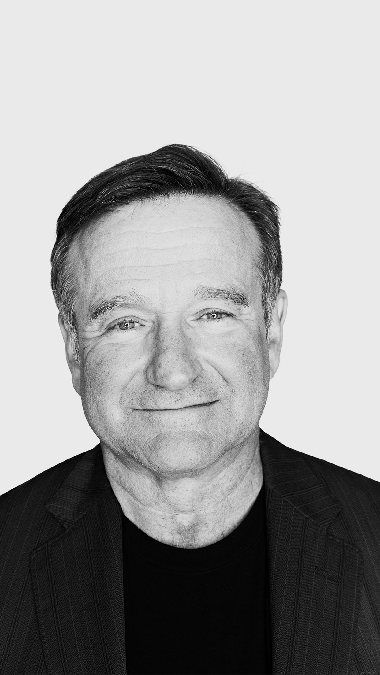 Robin Williams: Starred as Vladimir Ivanov in a 1984 comedy-drama film, Moscow on the Hudson. 1250x2210 HD Wallpaper.