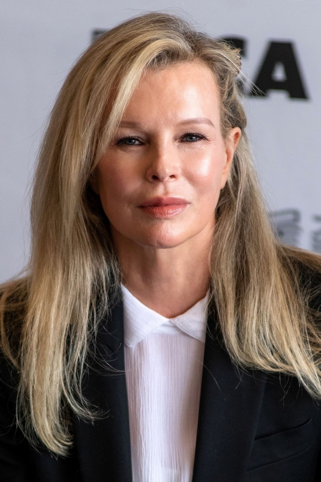 Kim Basinger, Profile images, The Movie Database, Classic beauty, 1280x1920 HD Handy