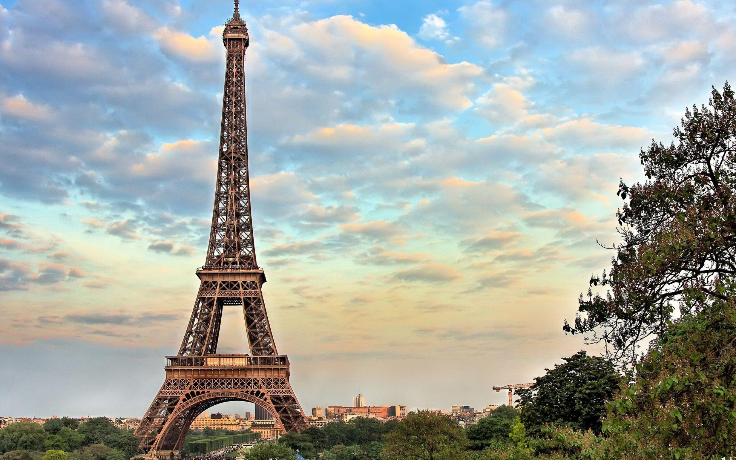 Paris: An international fashion capital, particularly in the domain of haute couture. 2560x1600 HD Background.
