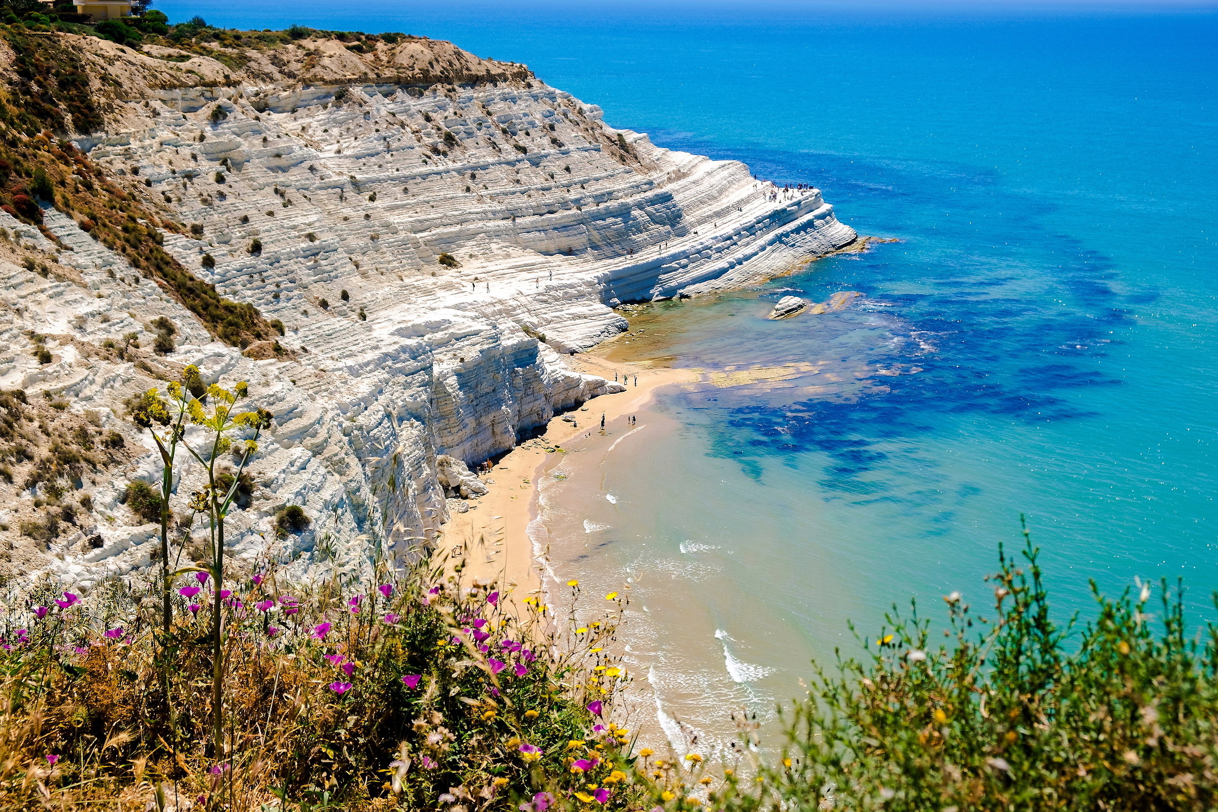 Sicilian Spiaggia at Scala dei Turchi, Italian beach beauty, 2400x1600 HD Desktop