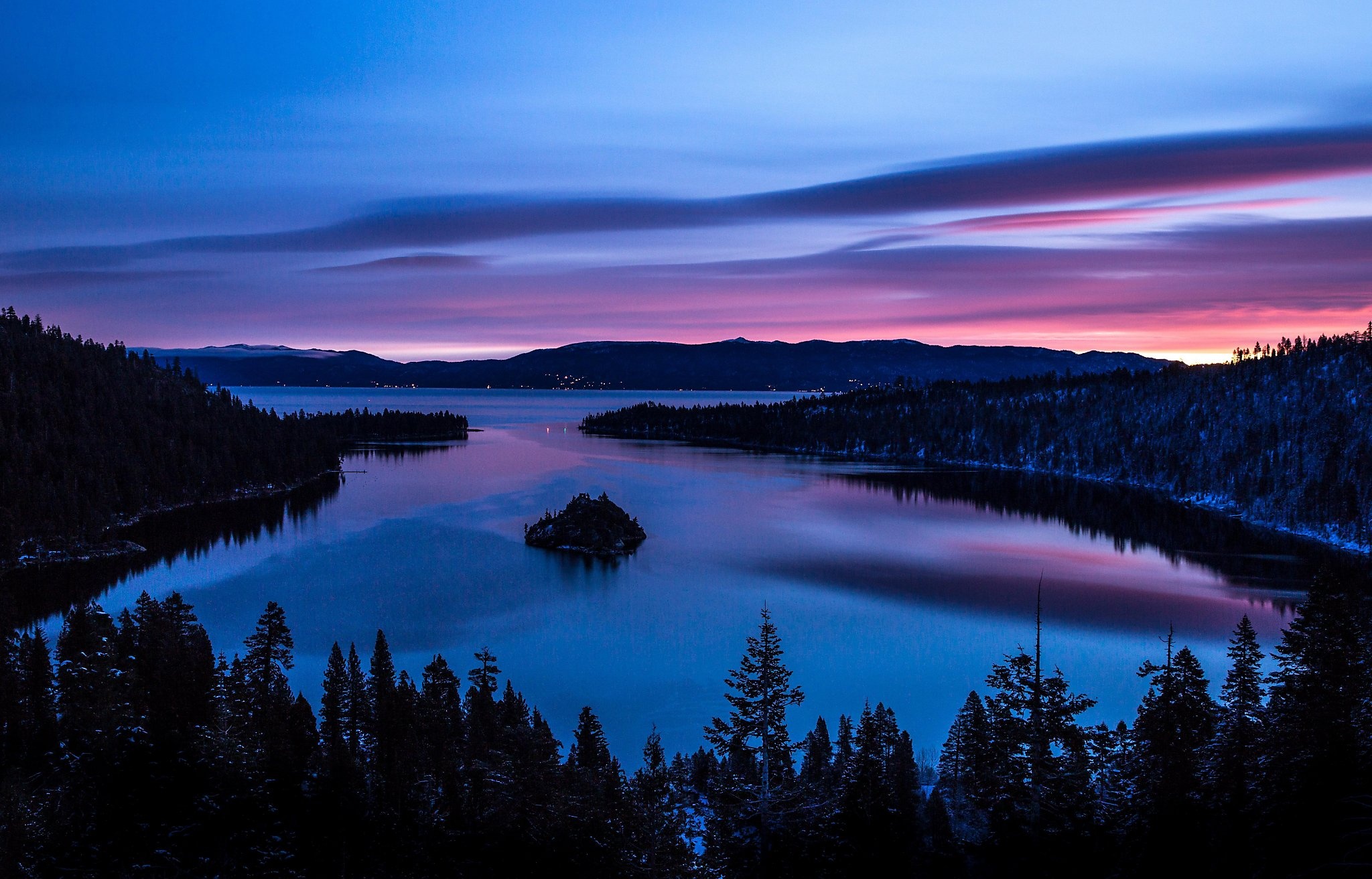 Emerald Bay, Lake Tahoe, Scenic beauty, Courier, 2050x1320 HD Desktop