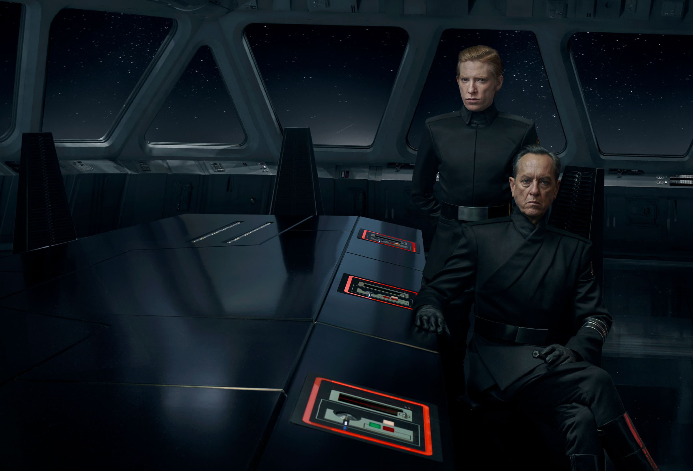Star Wars: The Rise Of Skywalker: Domhnall Gleeson as General Hux and Richard E. Grant as Allegiant General Pryde. 2400x1640 HD Wallpaper.