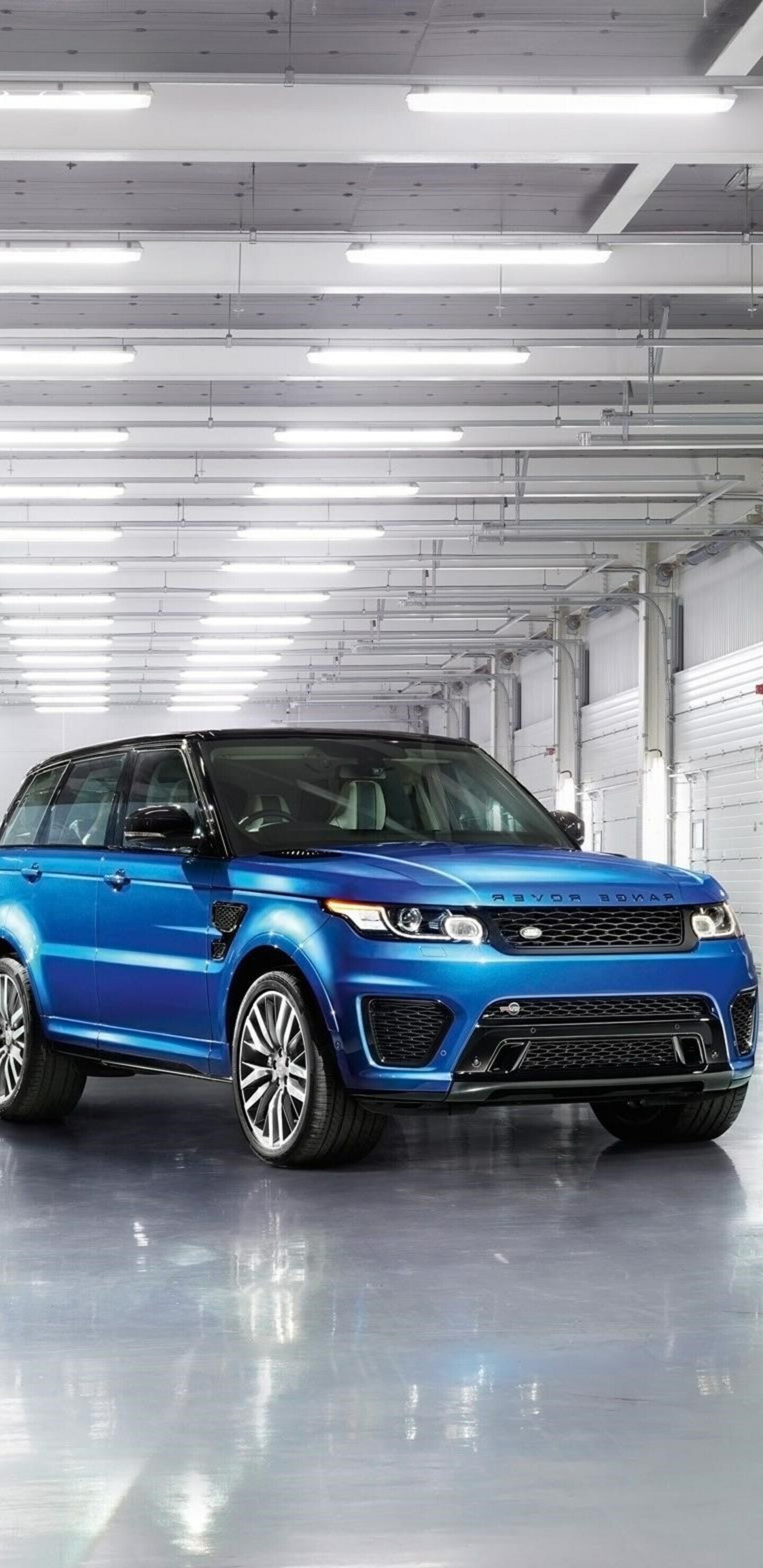 Range Rover: Land Rover debuted the Model Sport in 2004. 1440x2960 HD Background.