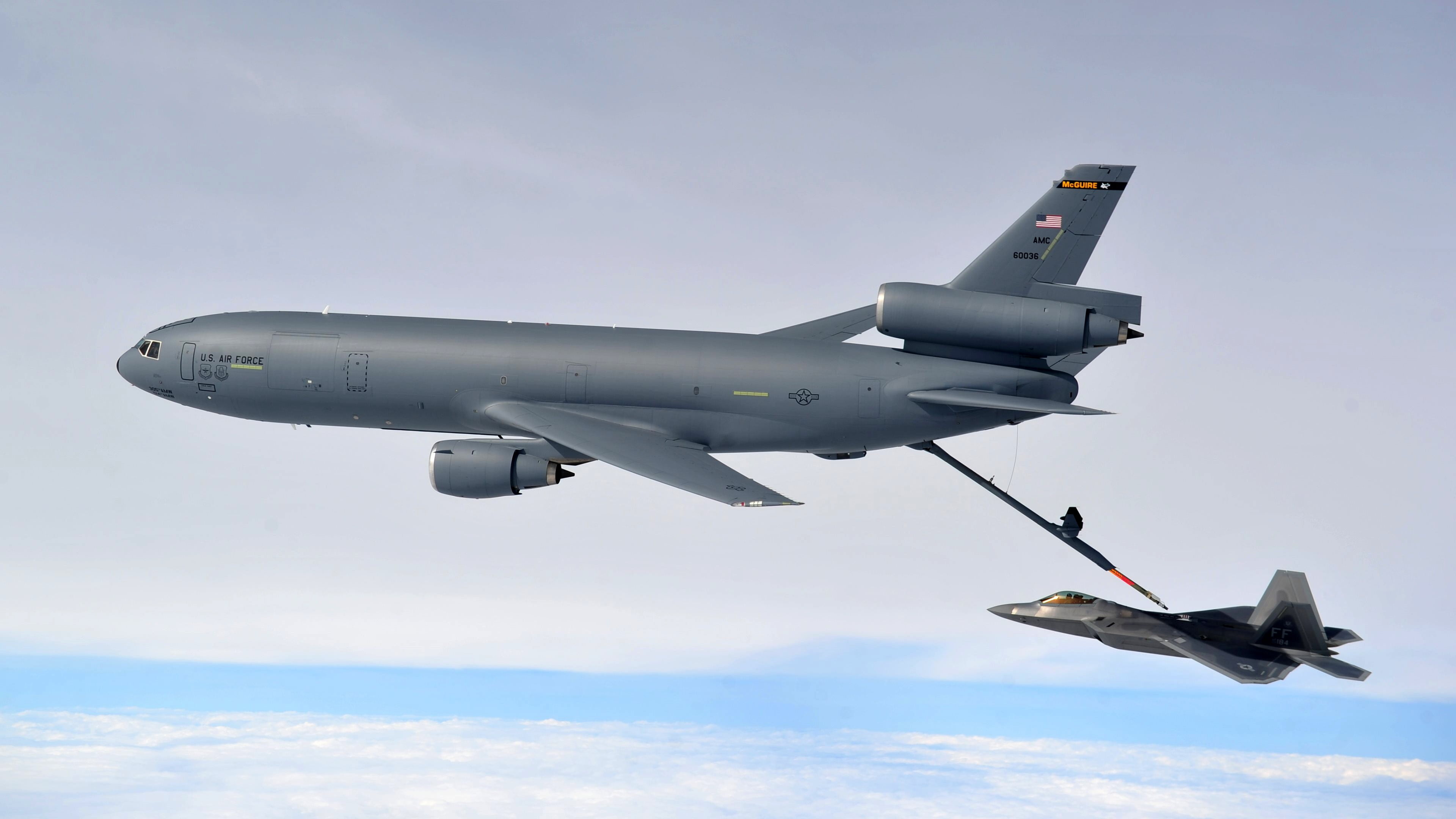KC-10 Extender, Gray airplane, Military aircraft, HD wallpaper, 3840x2160 4K Desktop