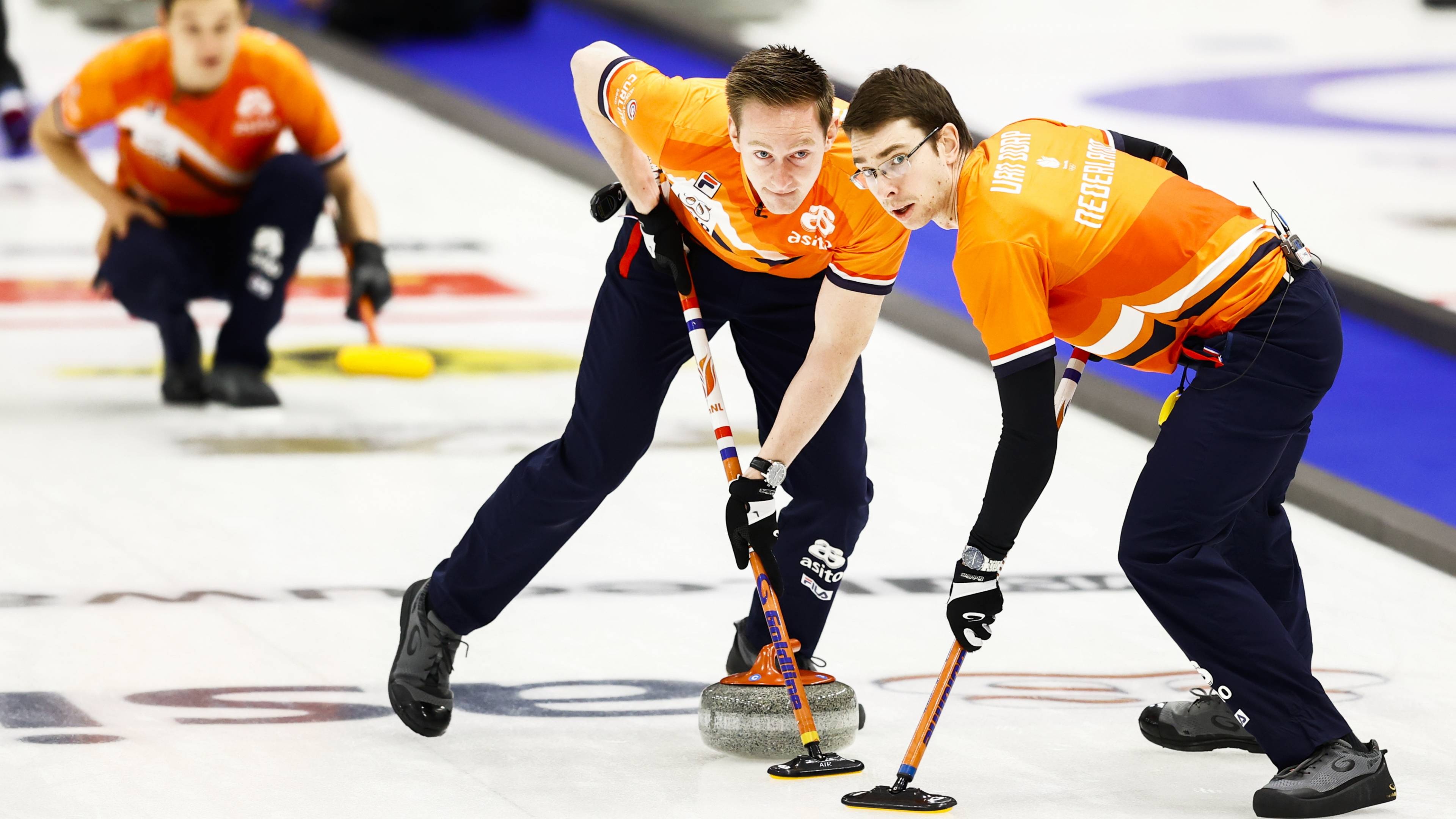 Curling: Jaap van Dorp, Laurens Hoekman, Carlo Glasbergen, The Dutch National Men's Team. 3840x2160 4K Wallpaper.