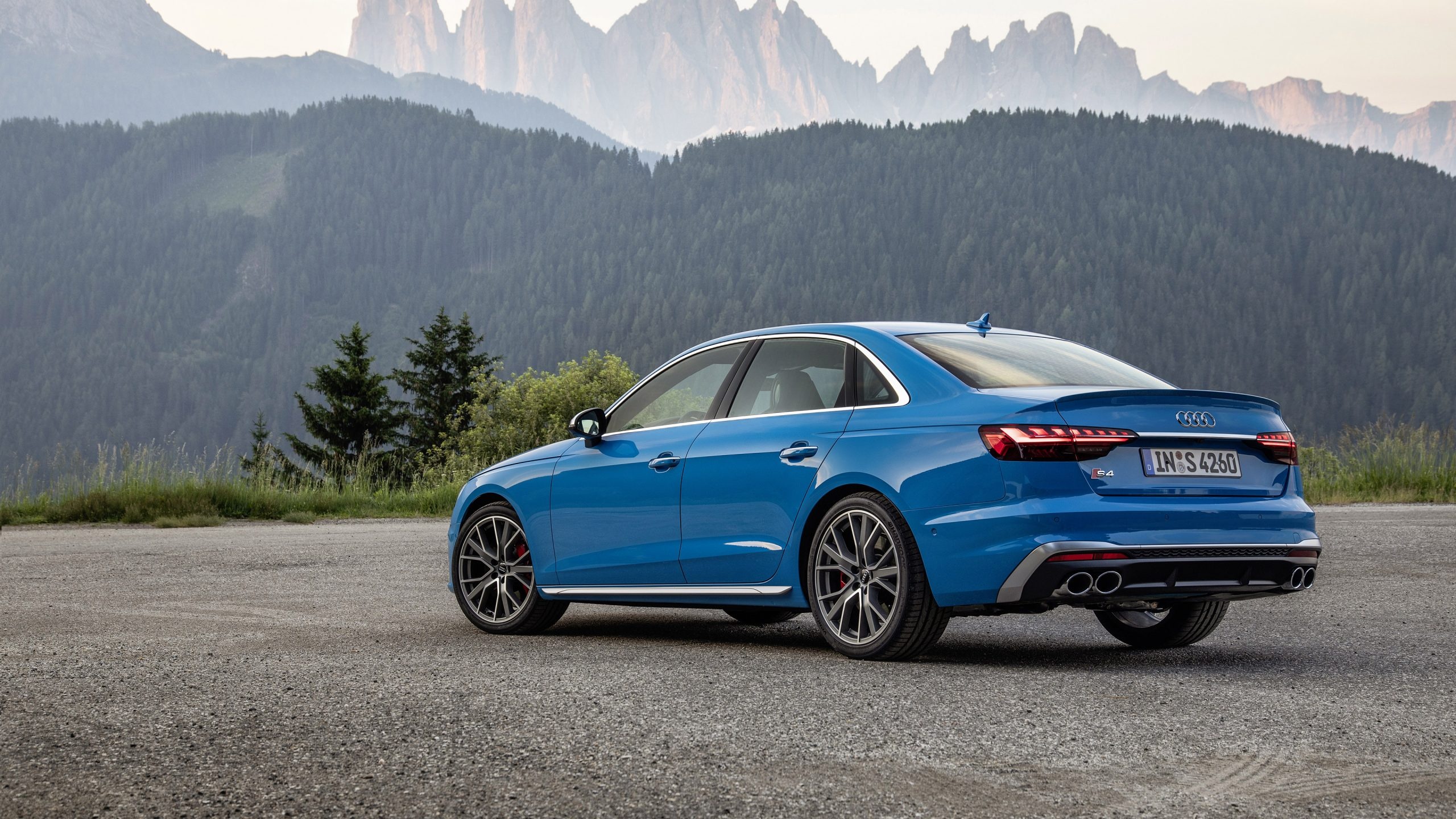 Audi S4, High-performance sedan, Thrilling driving experience, Cutting-edge technology, 2560x1440 HD Desktop