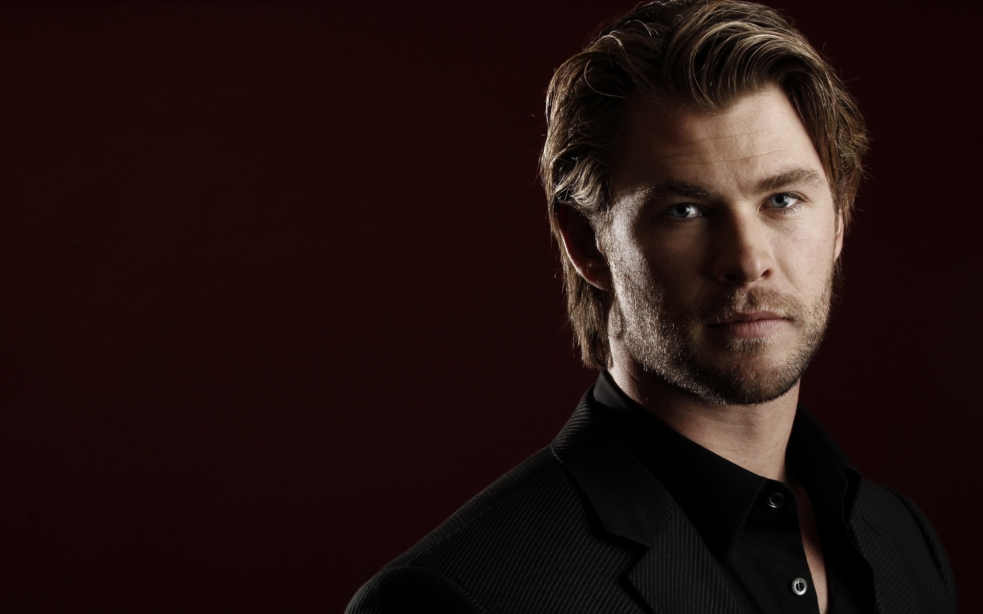 Chris Hemsworth: Notable role, Formula One race driver James Hunt in Ron Howard’s critically praised Rush (2013). 1920x1200 HD Wallpaper.