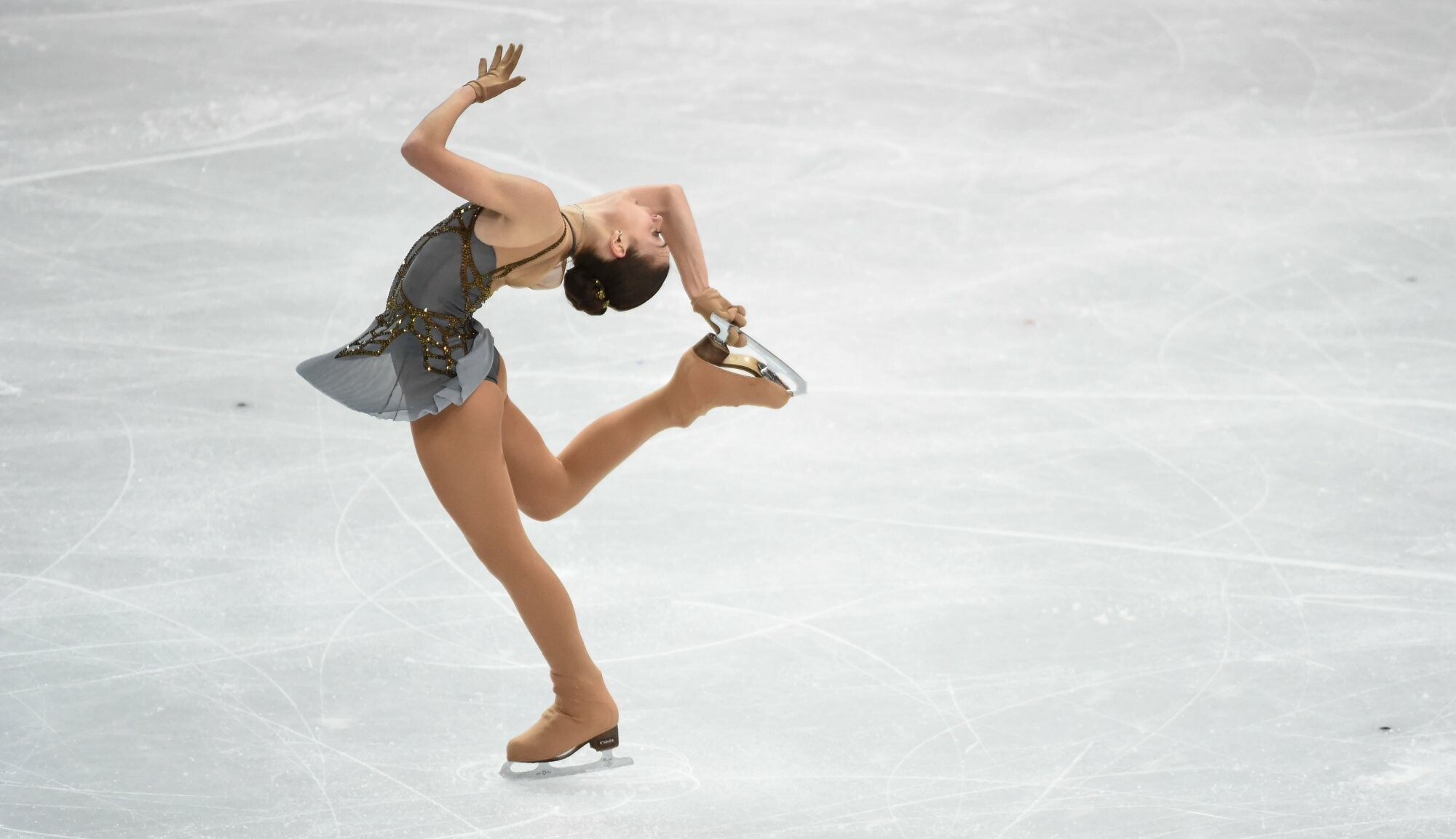 Adelina Sotnikova, Sochi Olympische Spiele, Tag 15 Fotos, Unvergessliche Momente, 2000x1160 HD Desktop